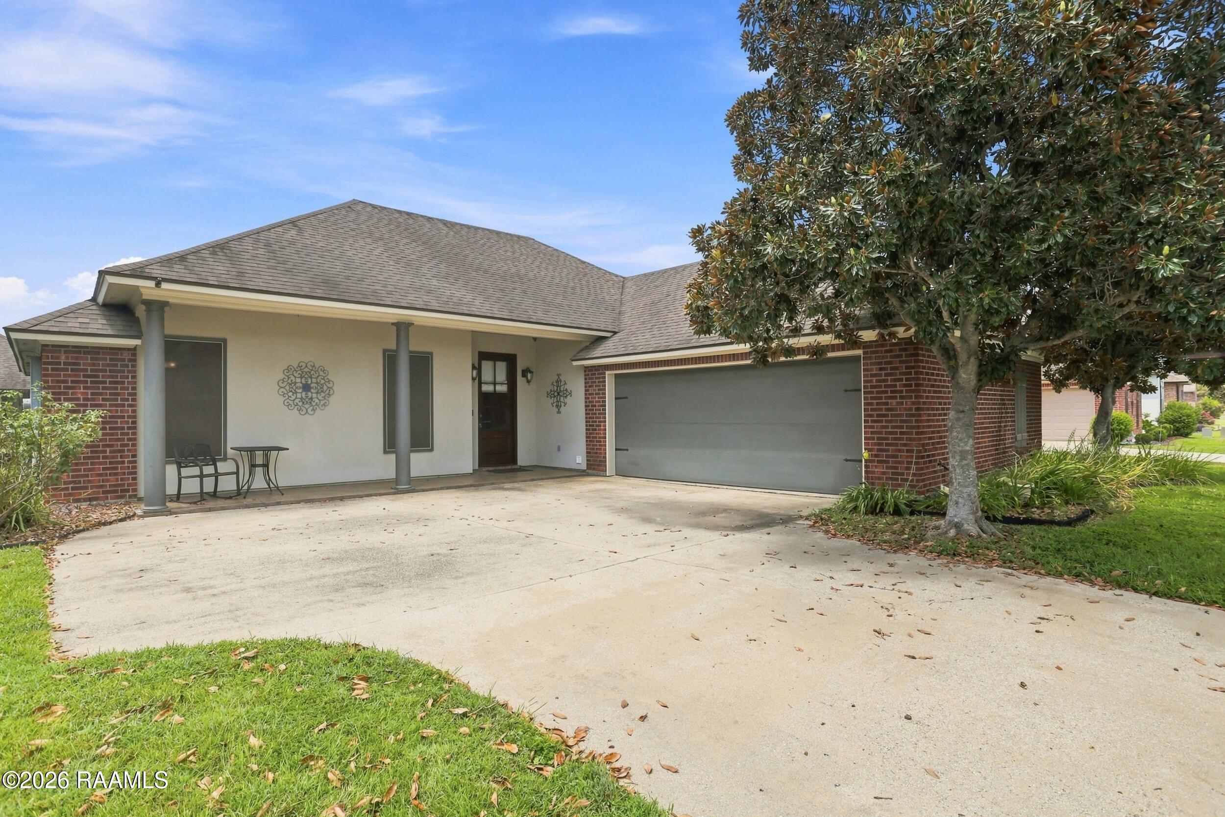 304 Hillbrooke Drive — photo