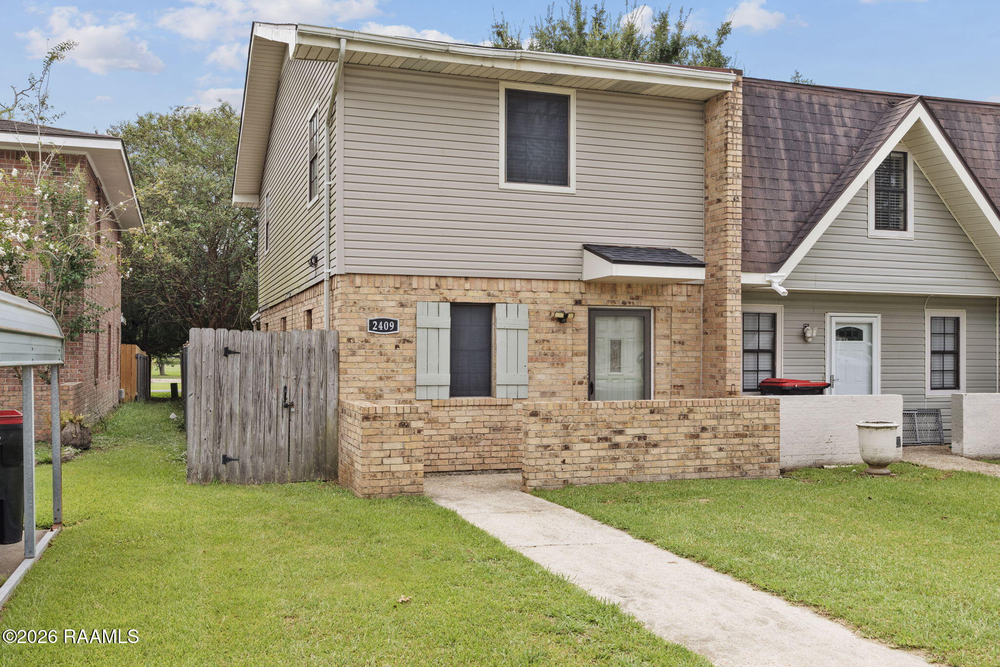 2409 Robley Drive — photo