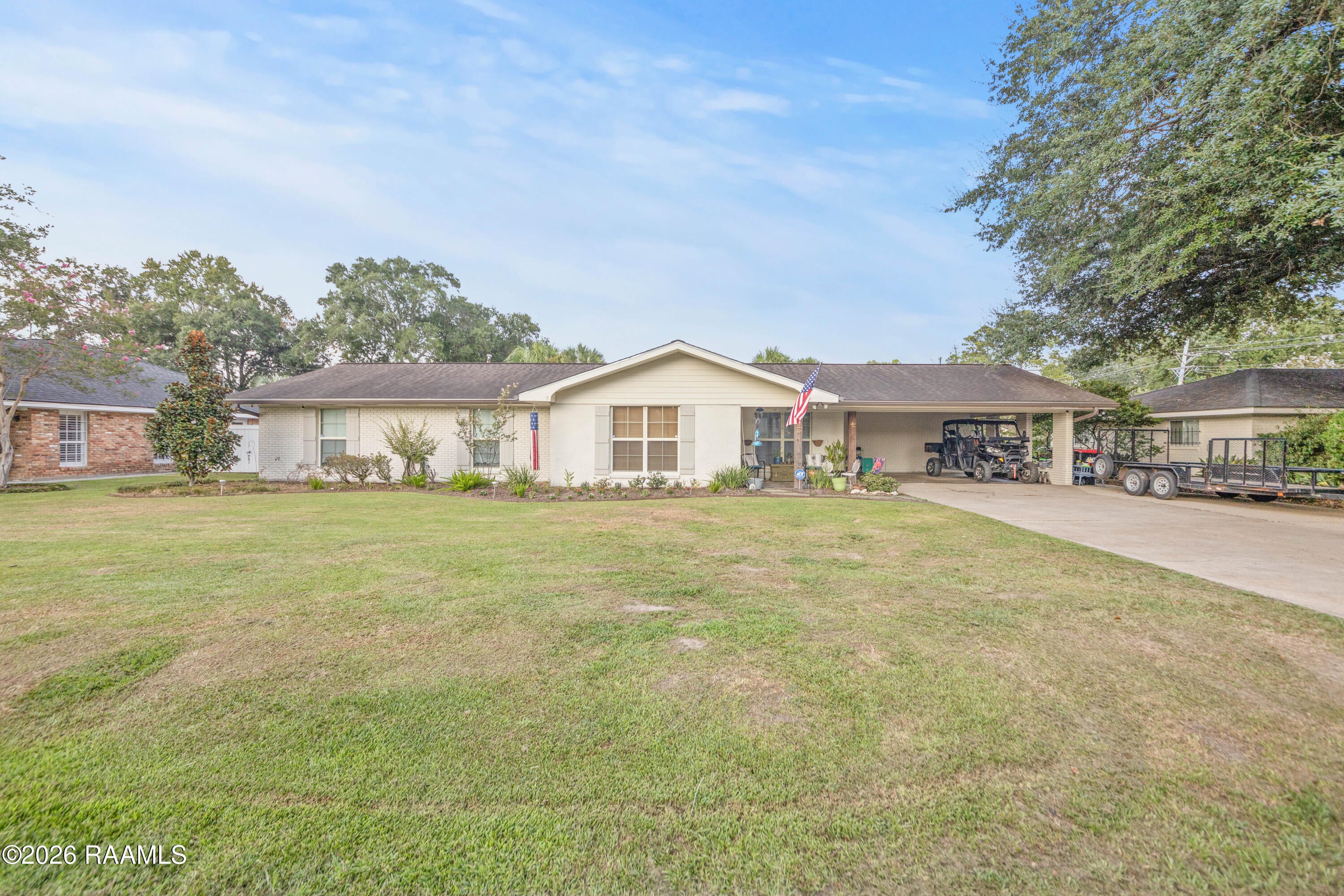 933 Marilyn Drive — photo