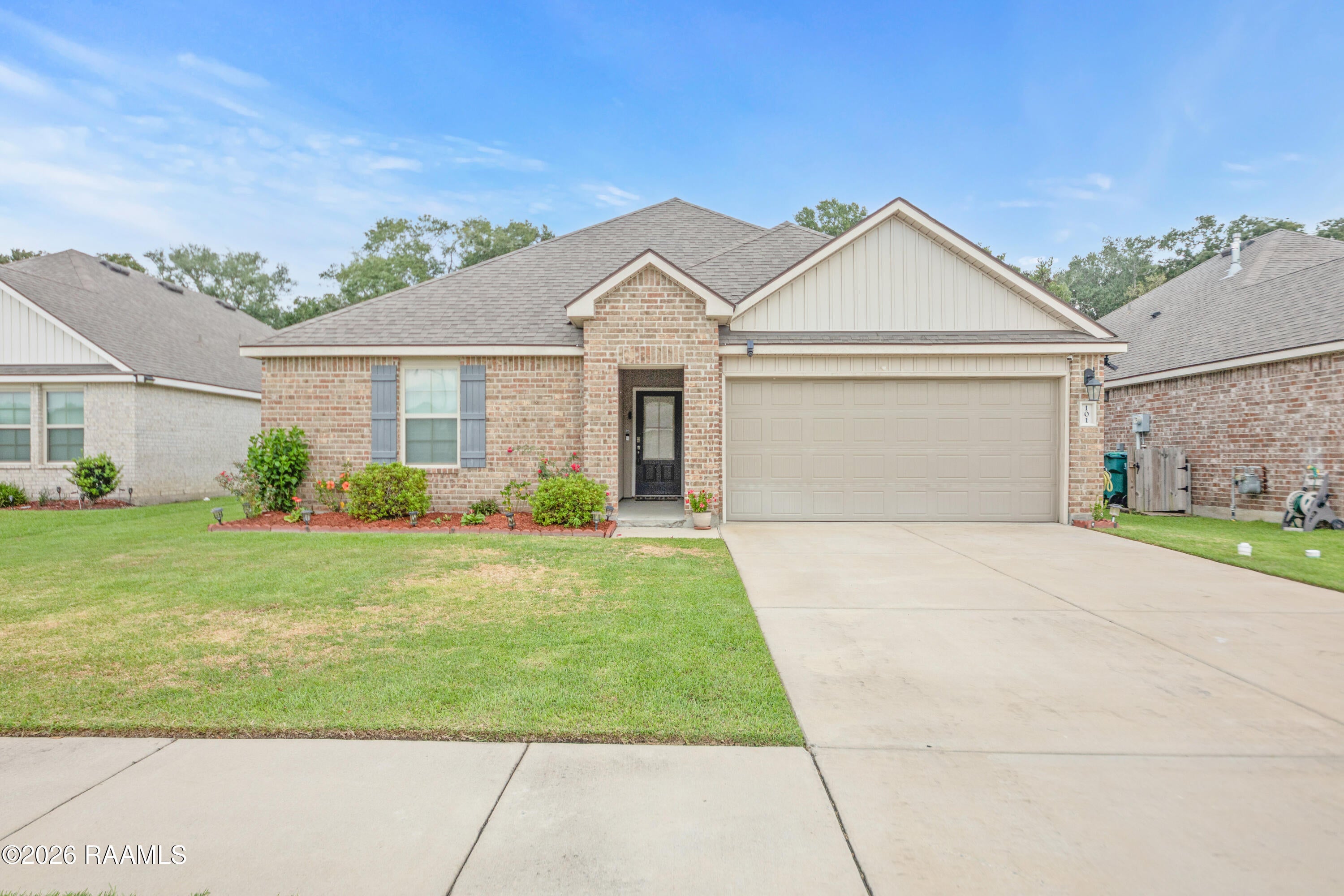 101 Batesburg Way — photo
