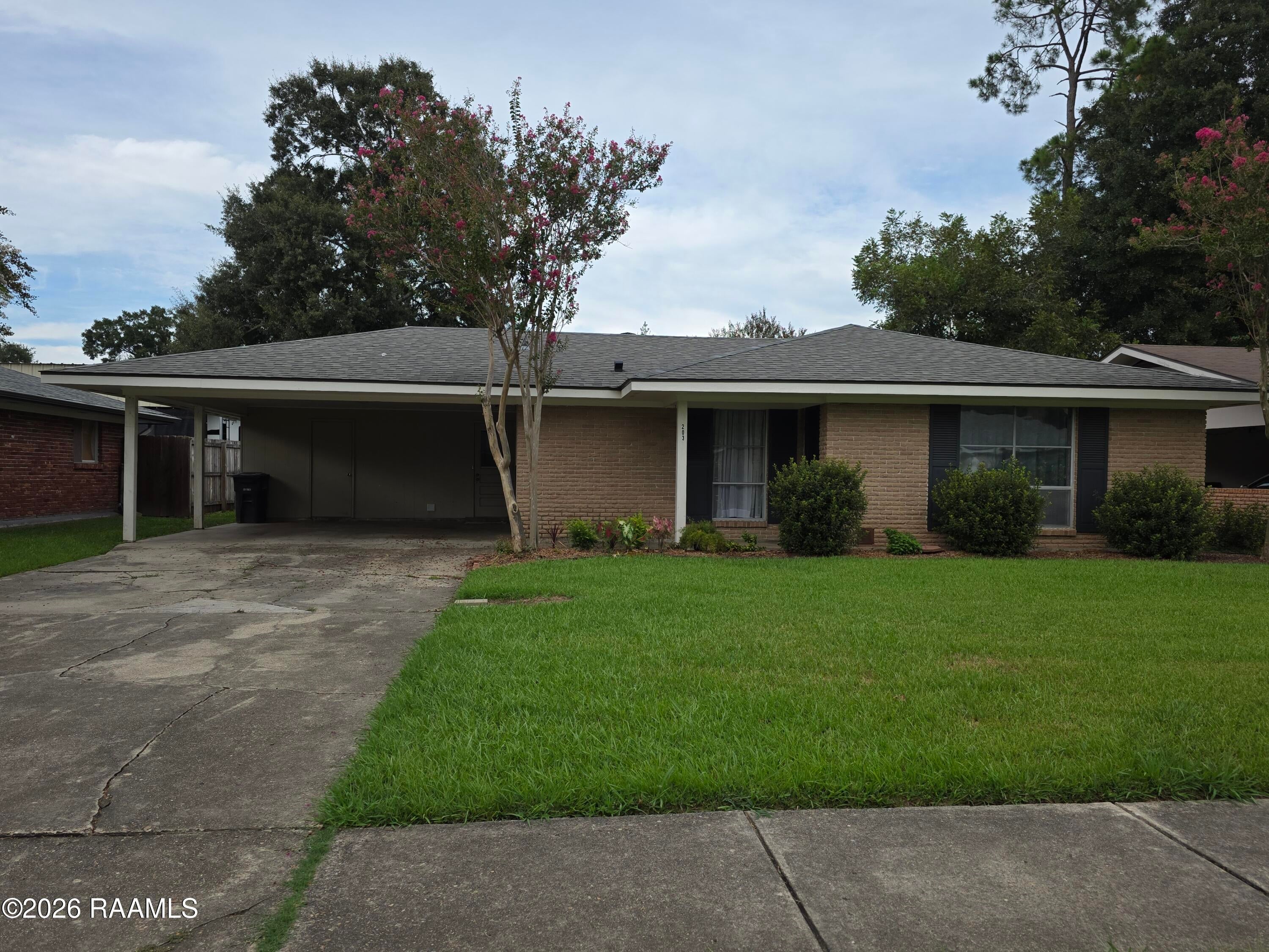 203 Elmwood Drive — photo