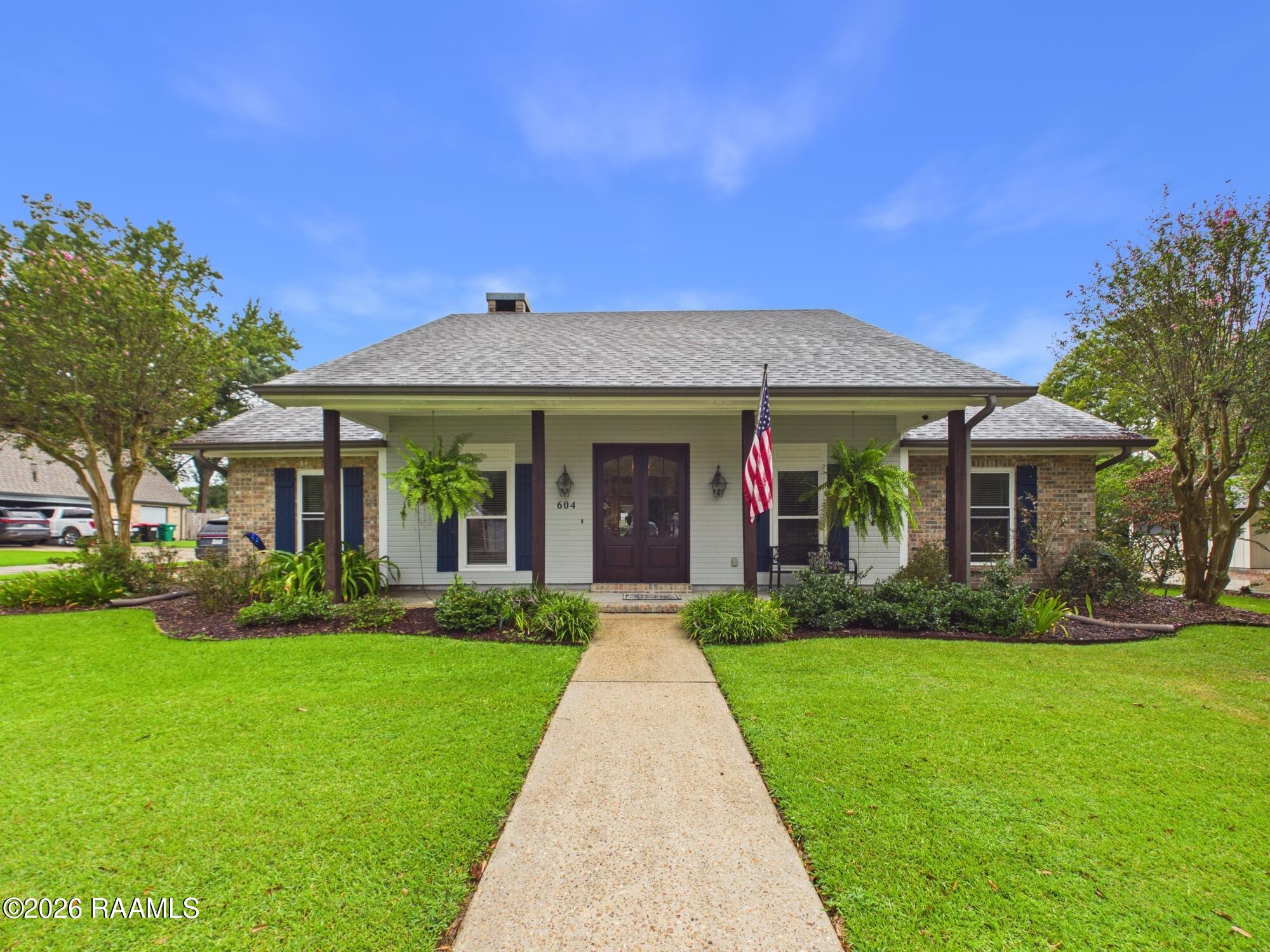 604 Canaan Drive — photo