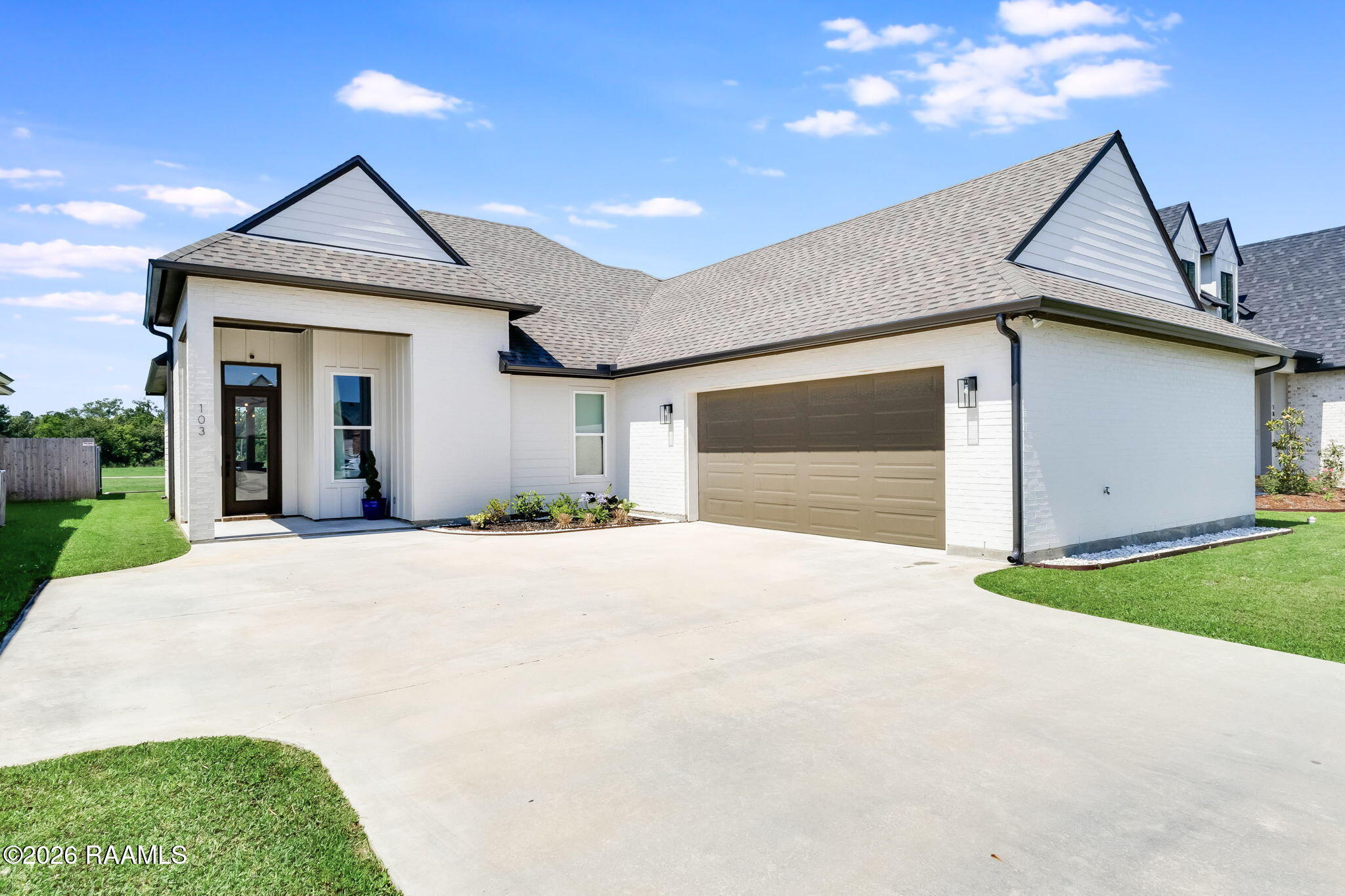 103 Queen Palm Circle — photo