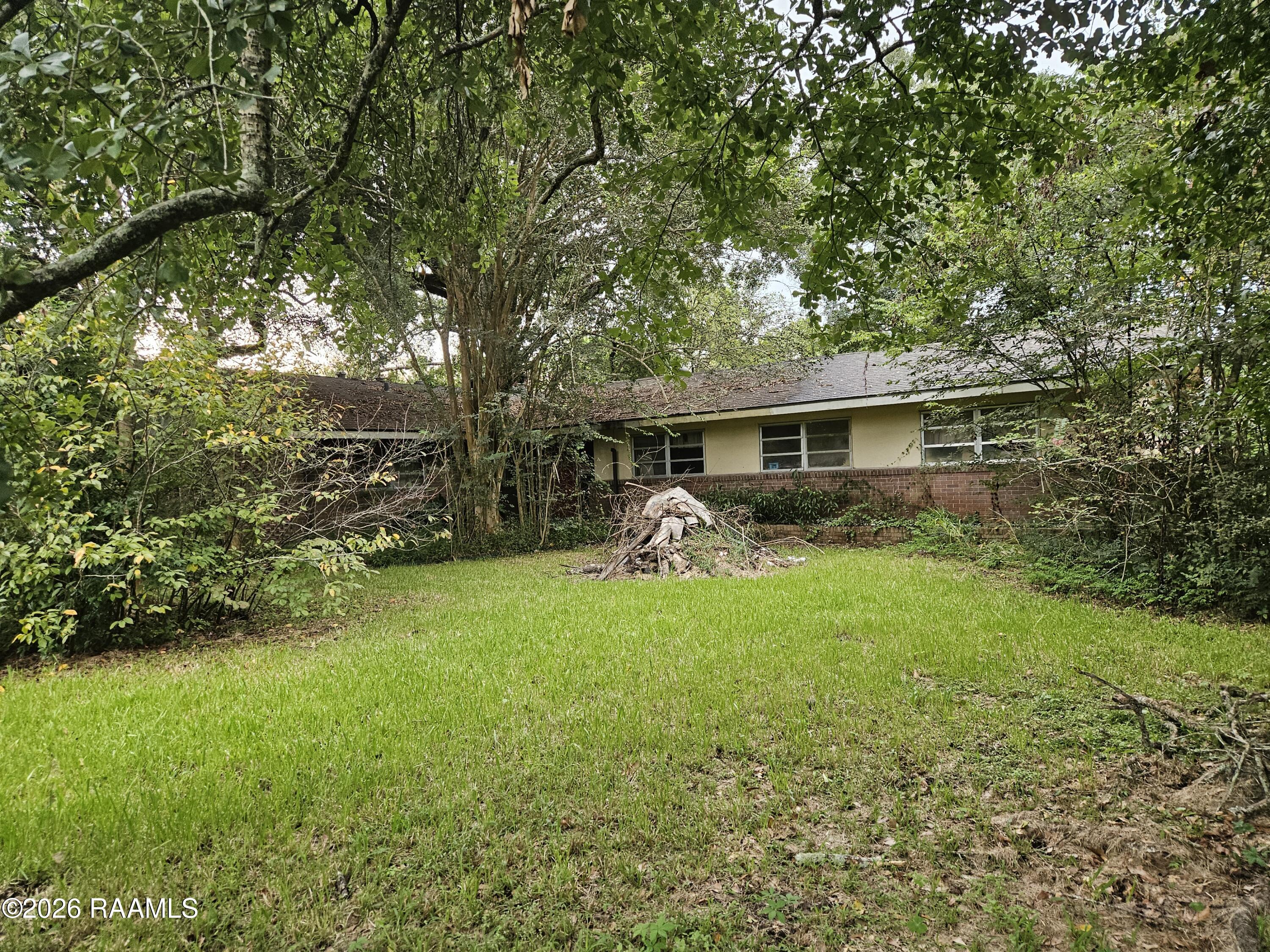 245 Oak Drive — photo