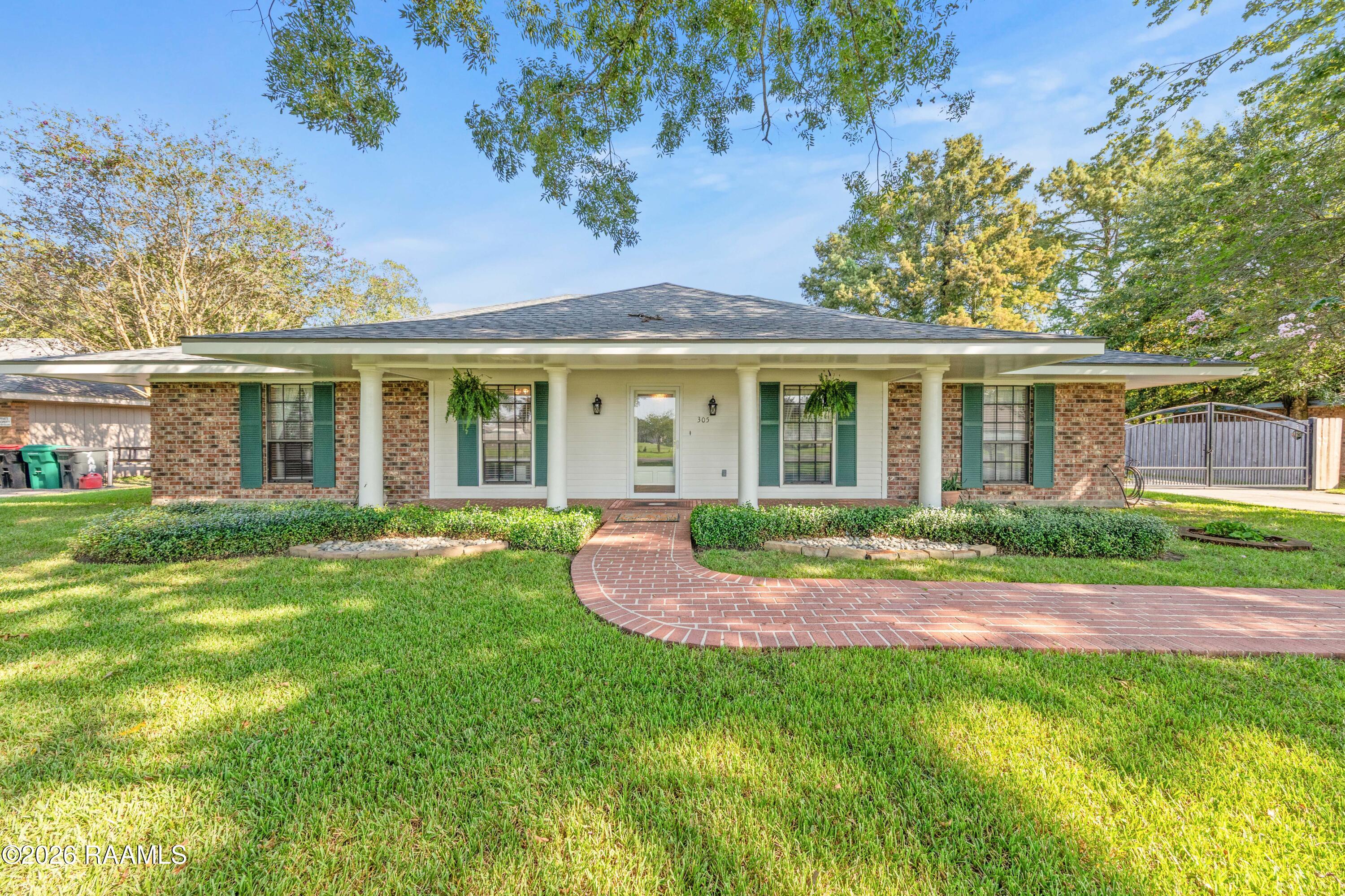 305 E Butcher Switch Road — photo