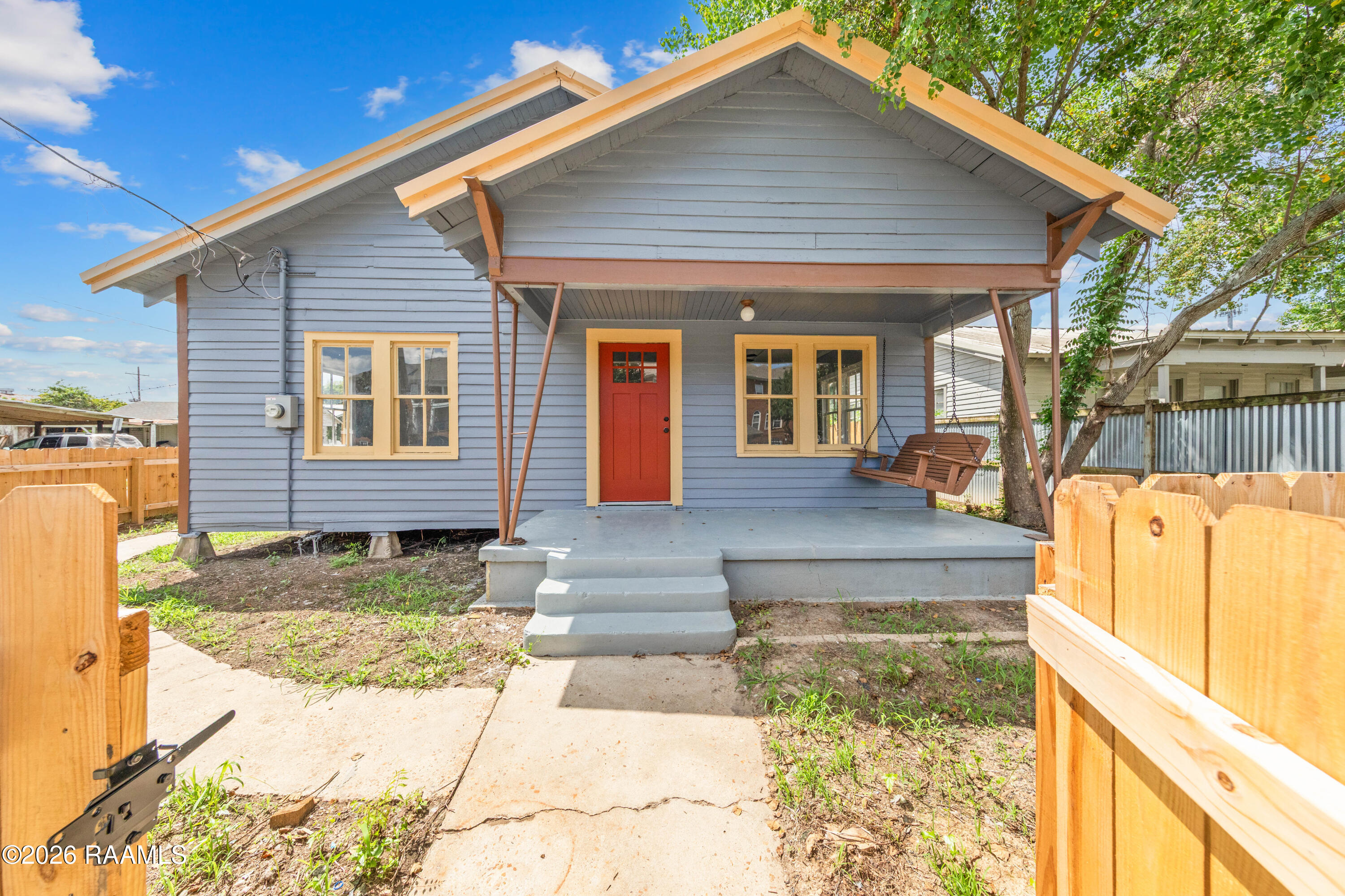 520 Stewart Street — photo