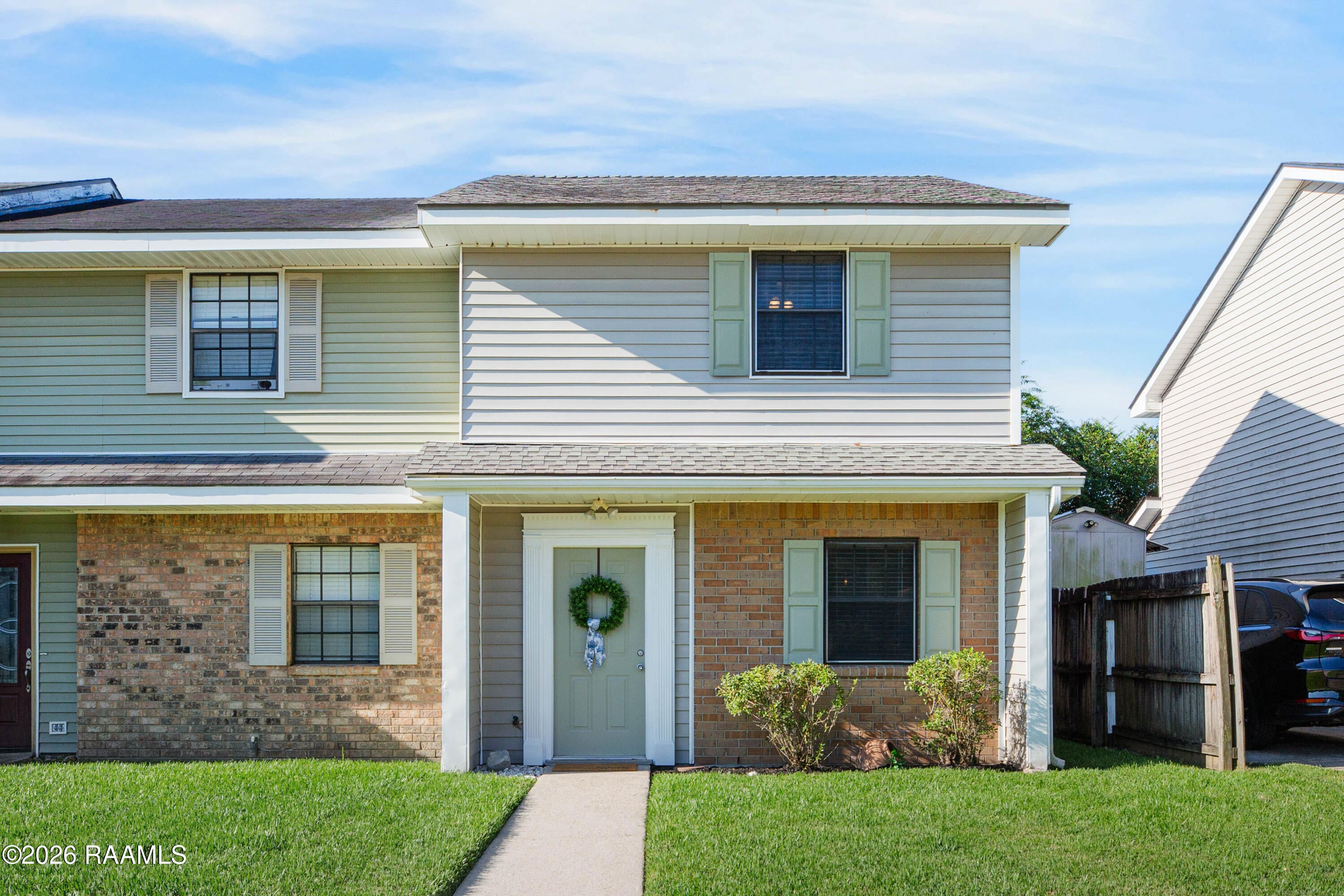 100 Running Deer Drive D — photo