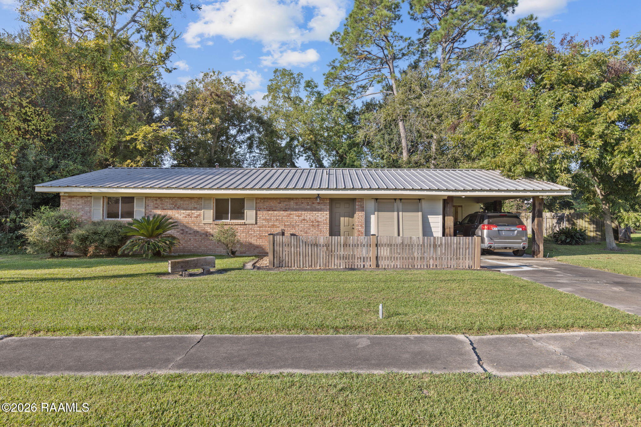 113 Maple Drive — photo