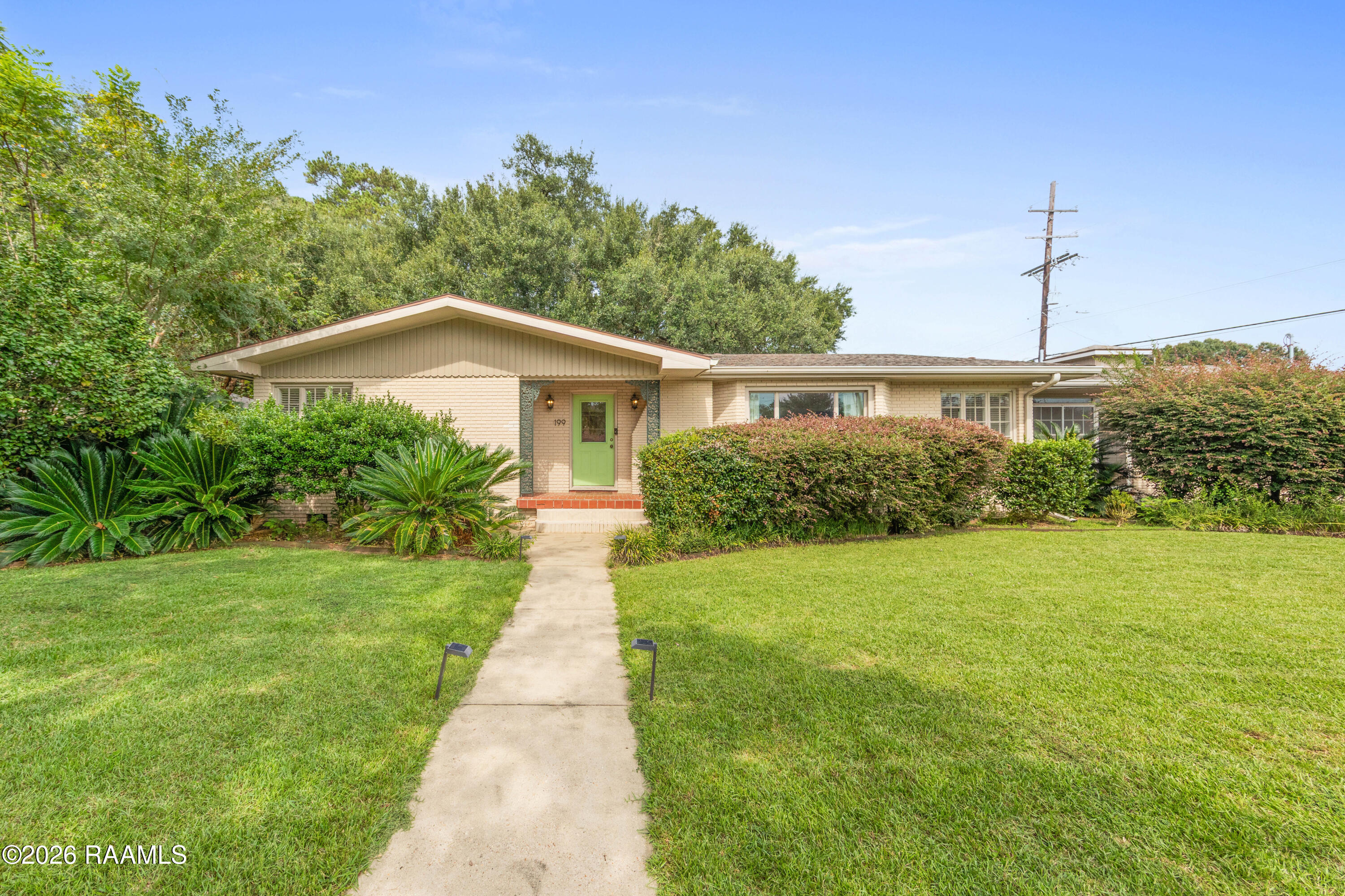 199 N Southlawn Drive — photo