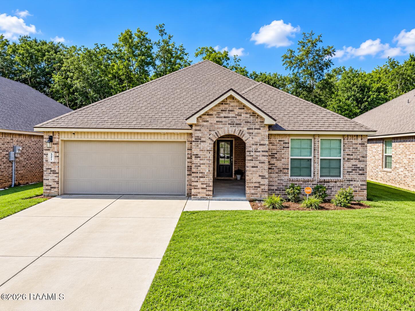 521 Saddle Crest Drive — photo