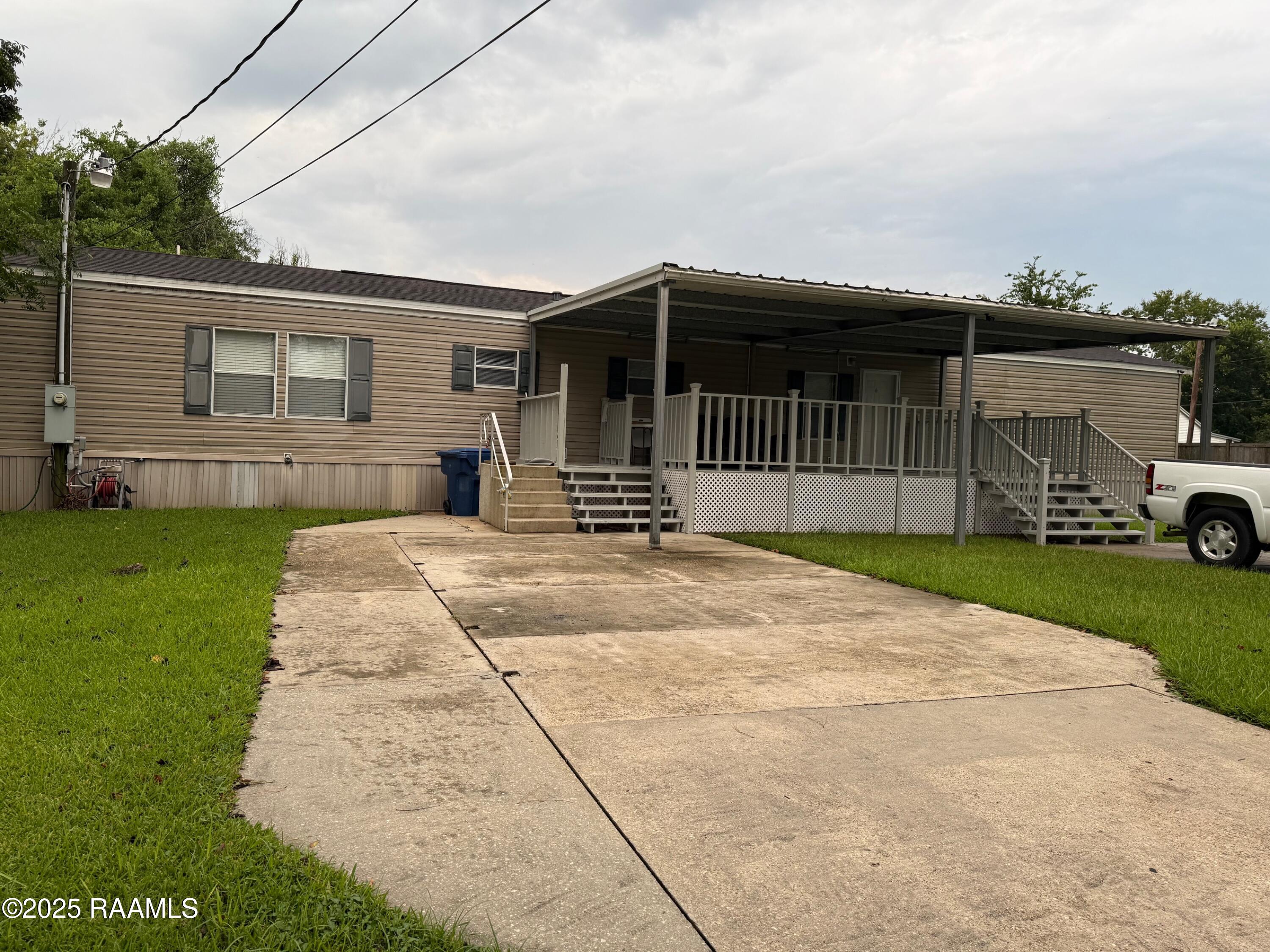 407 Alphonse Street — photo