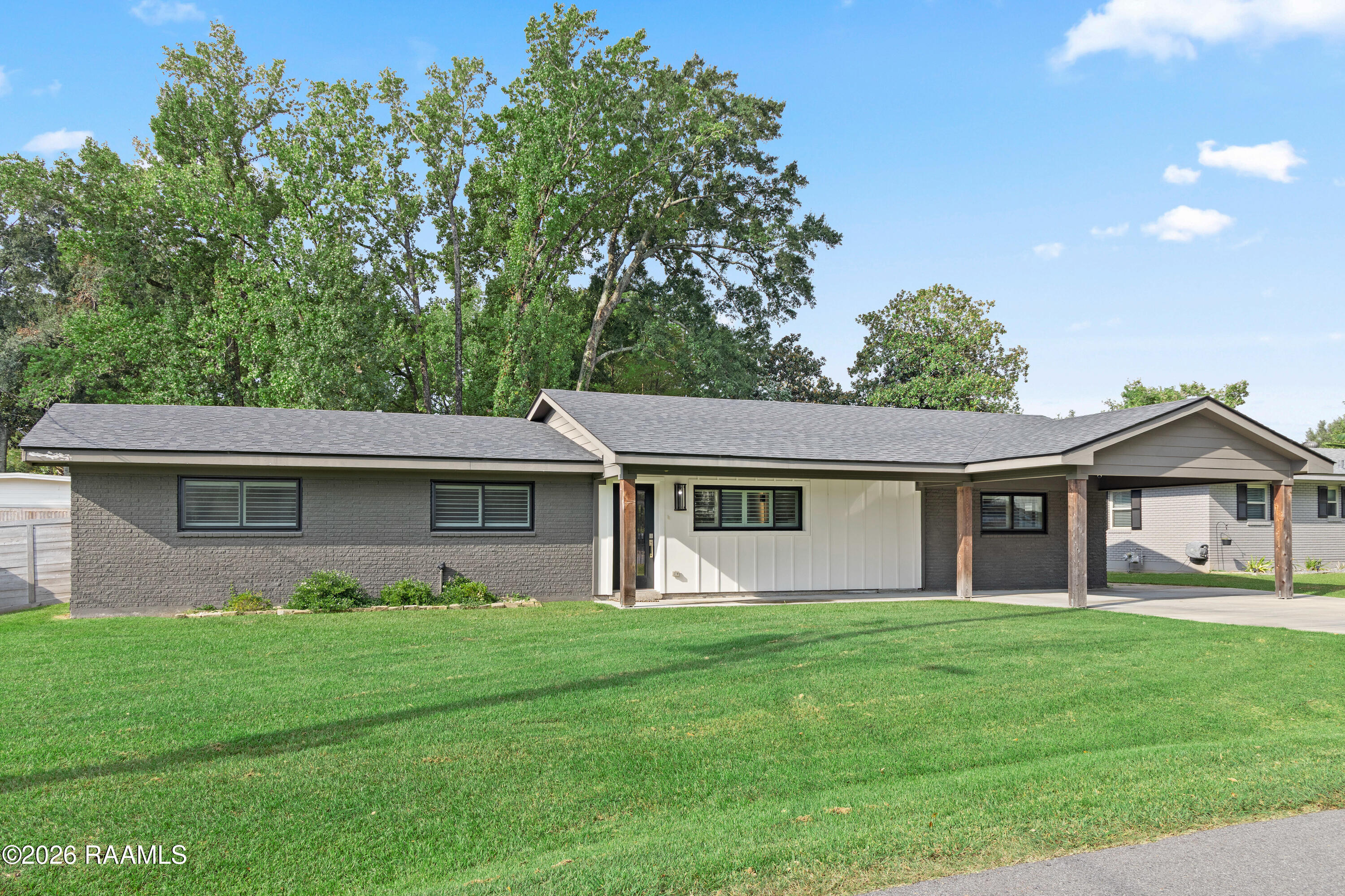 116 Charles Read Avenue — photo