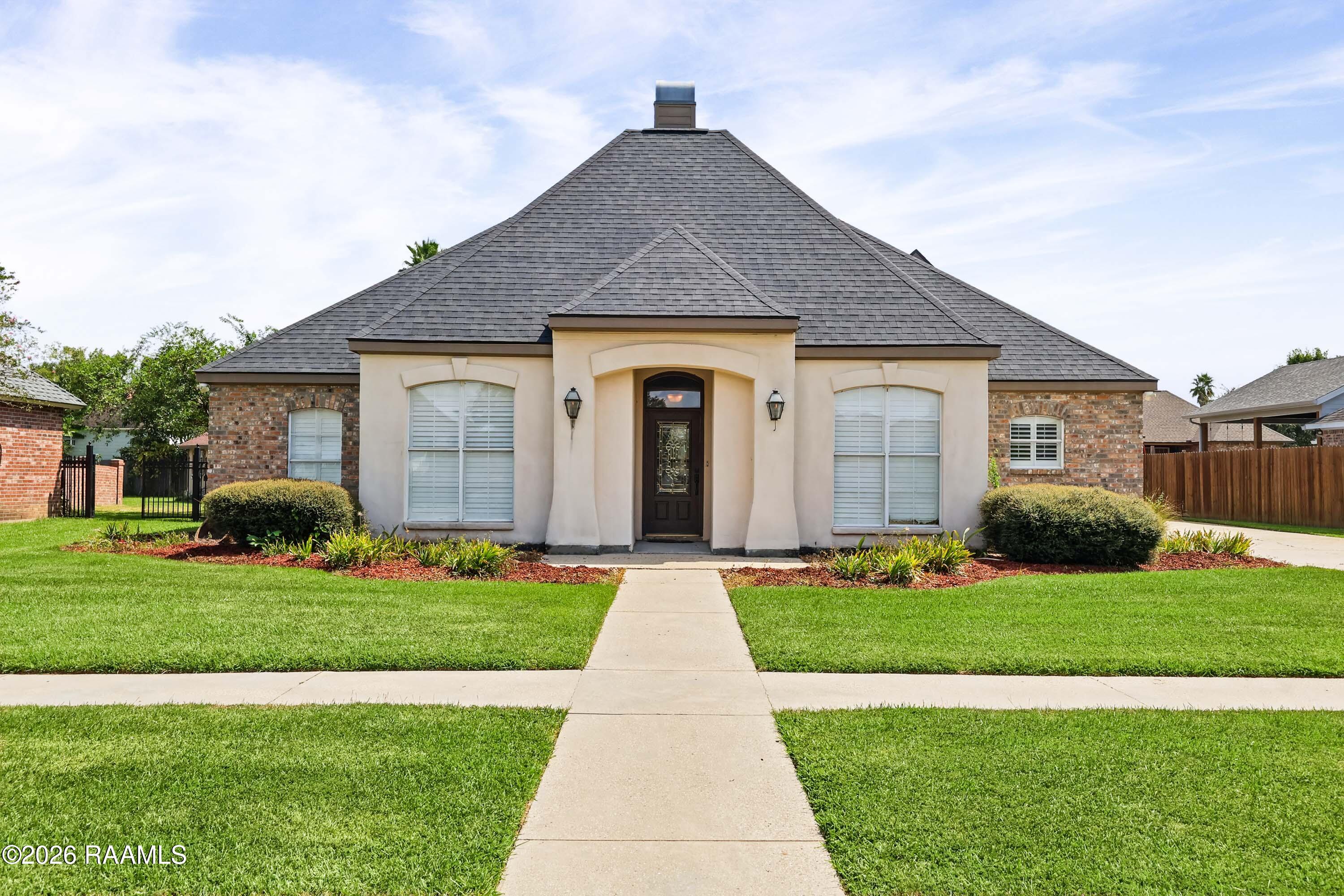 105 Pleasant Lake Drive — photo