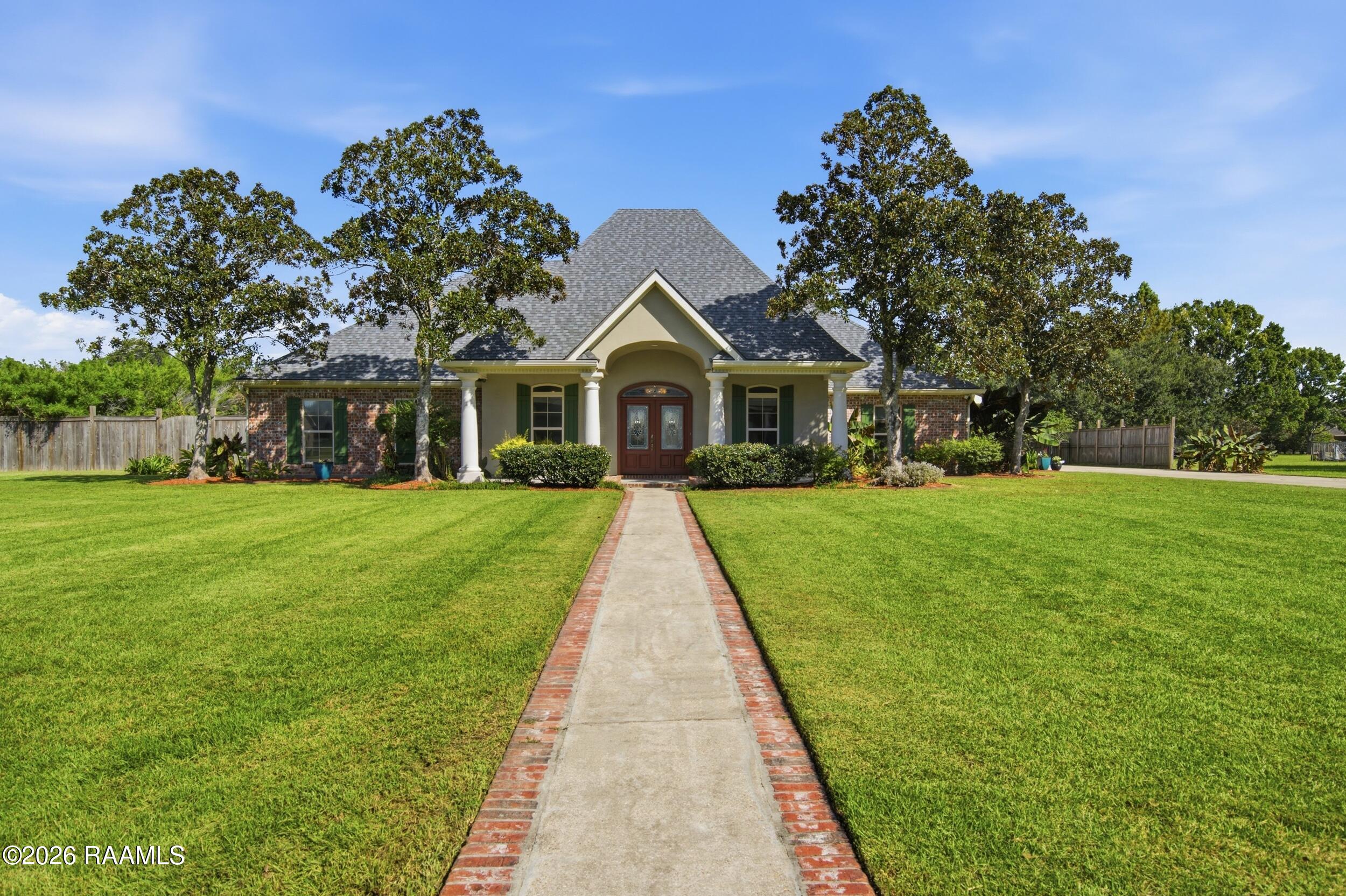 103 Lantana Court — photo