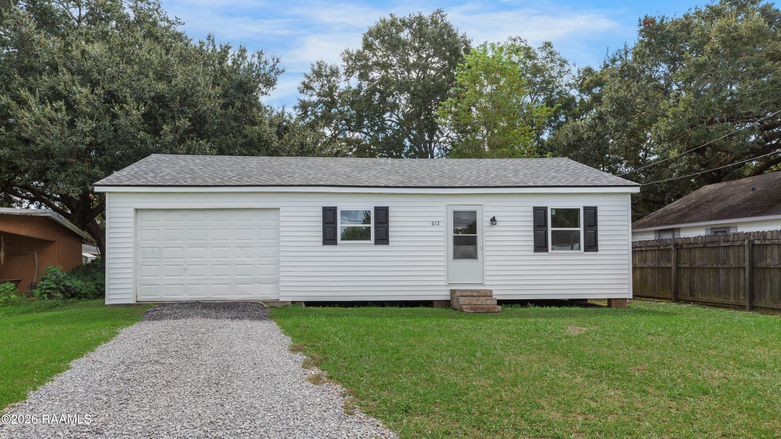 612 Ashton Street — photo