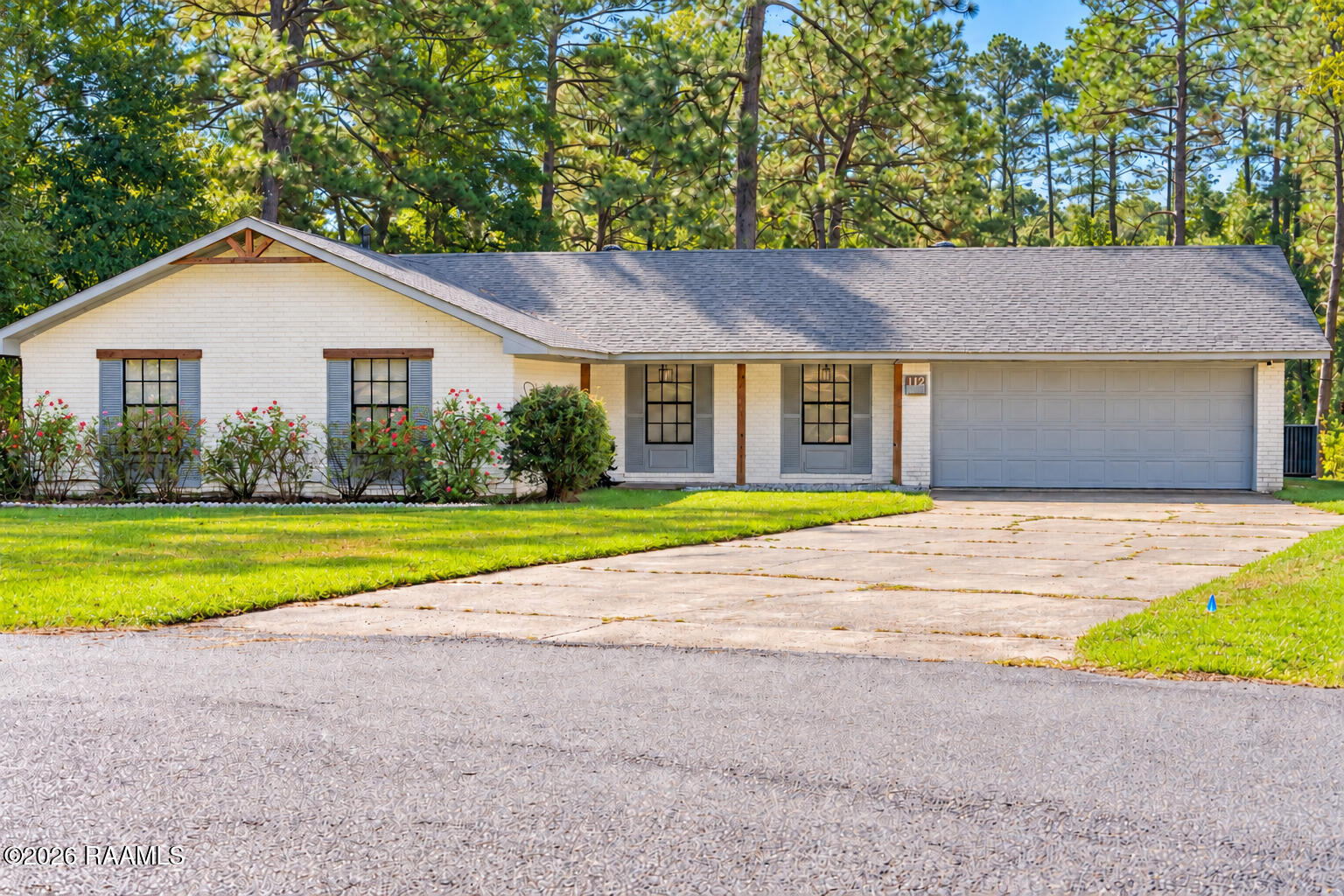 112 Lake Drive — photo
