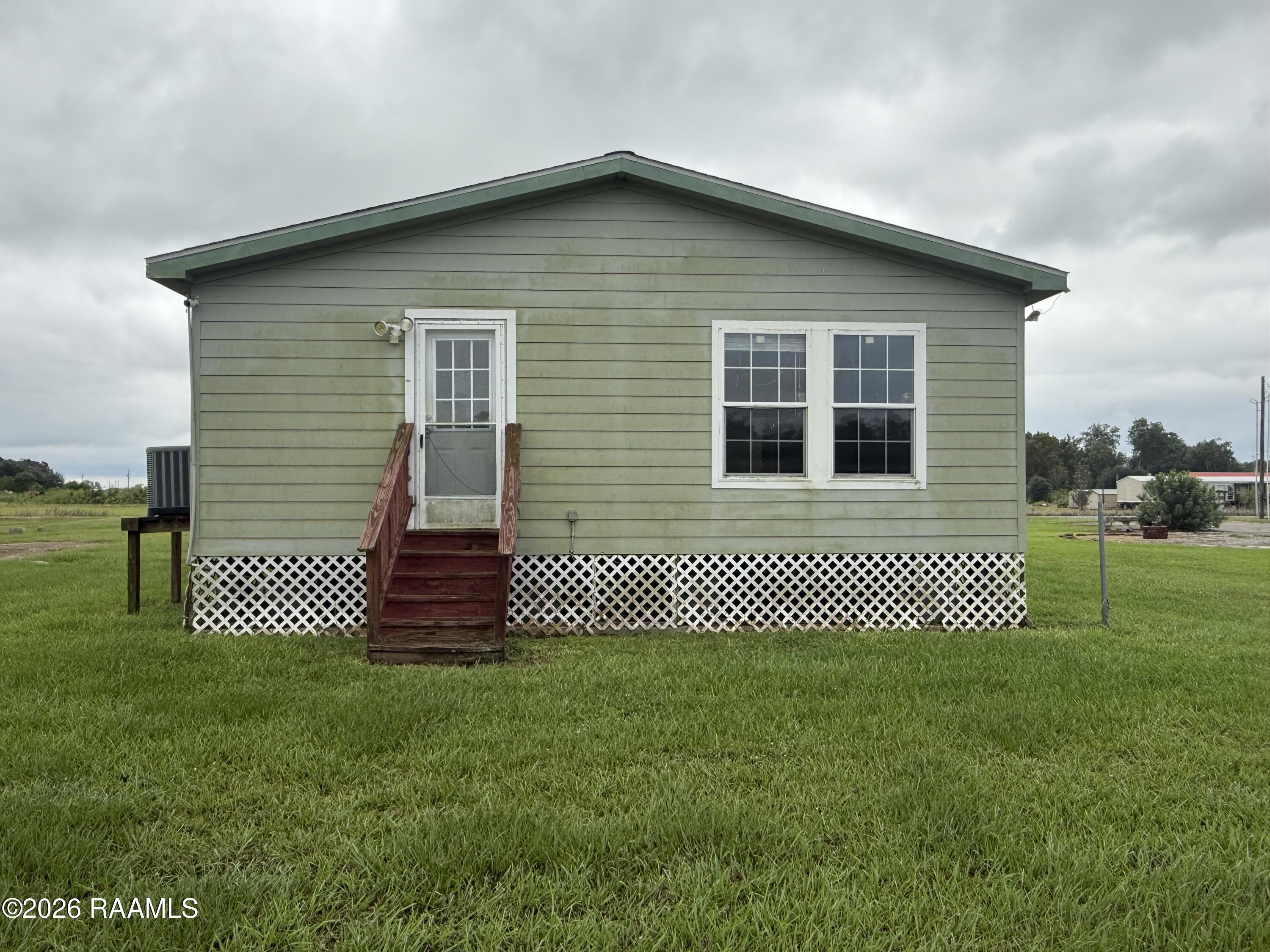 1300 L Dubois Road — photo