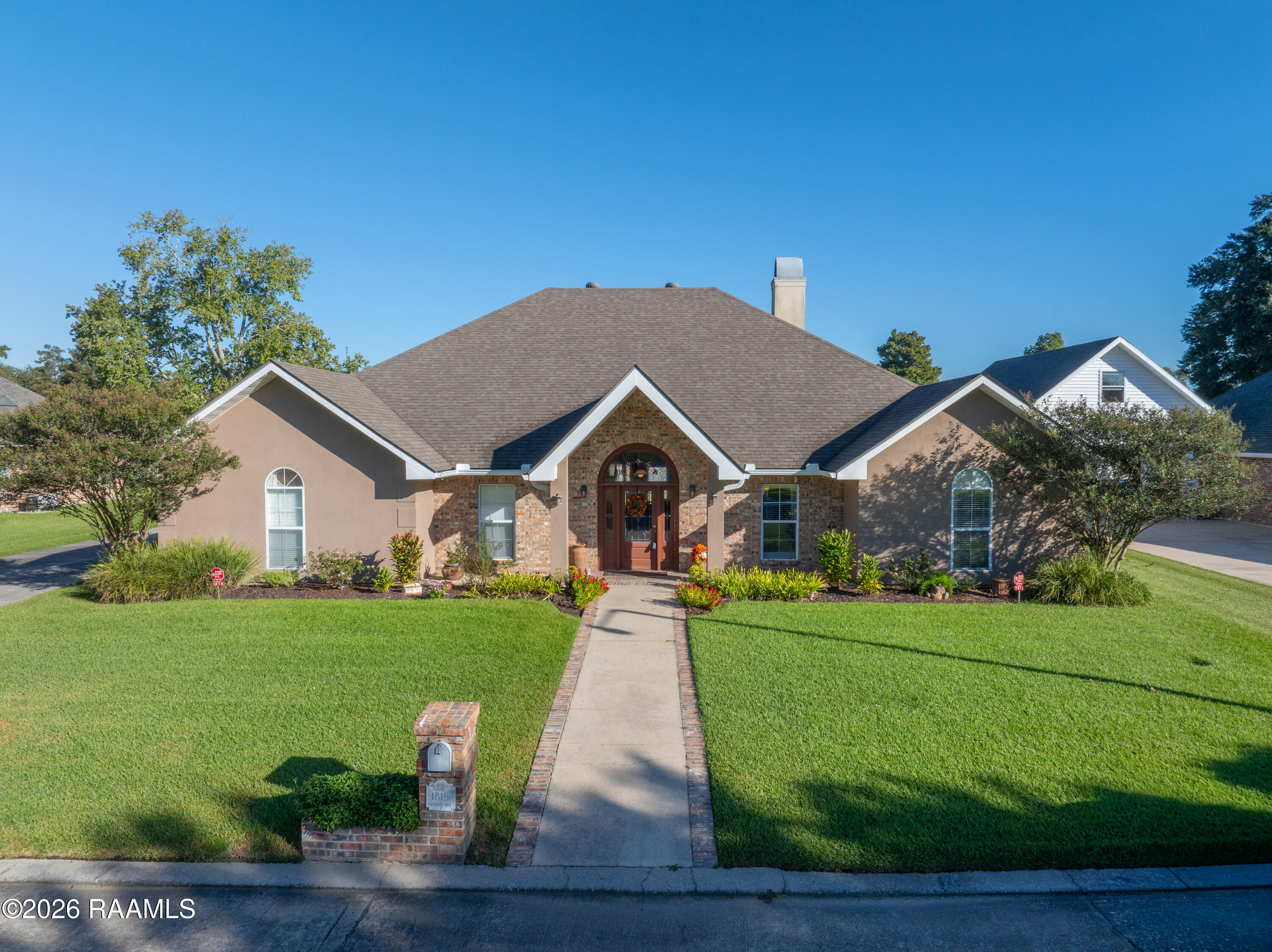 1815 Squirrel Run Drive — photo
