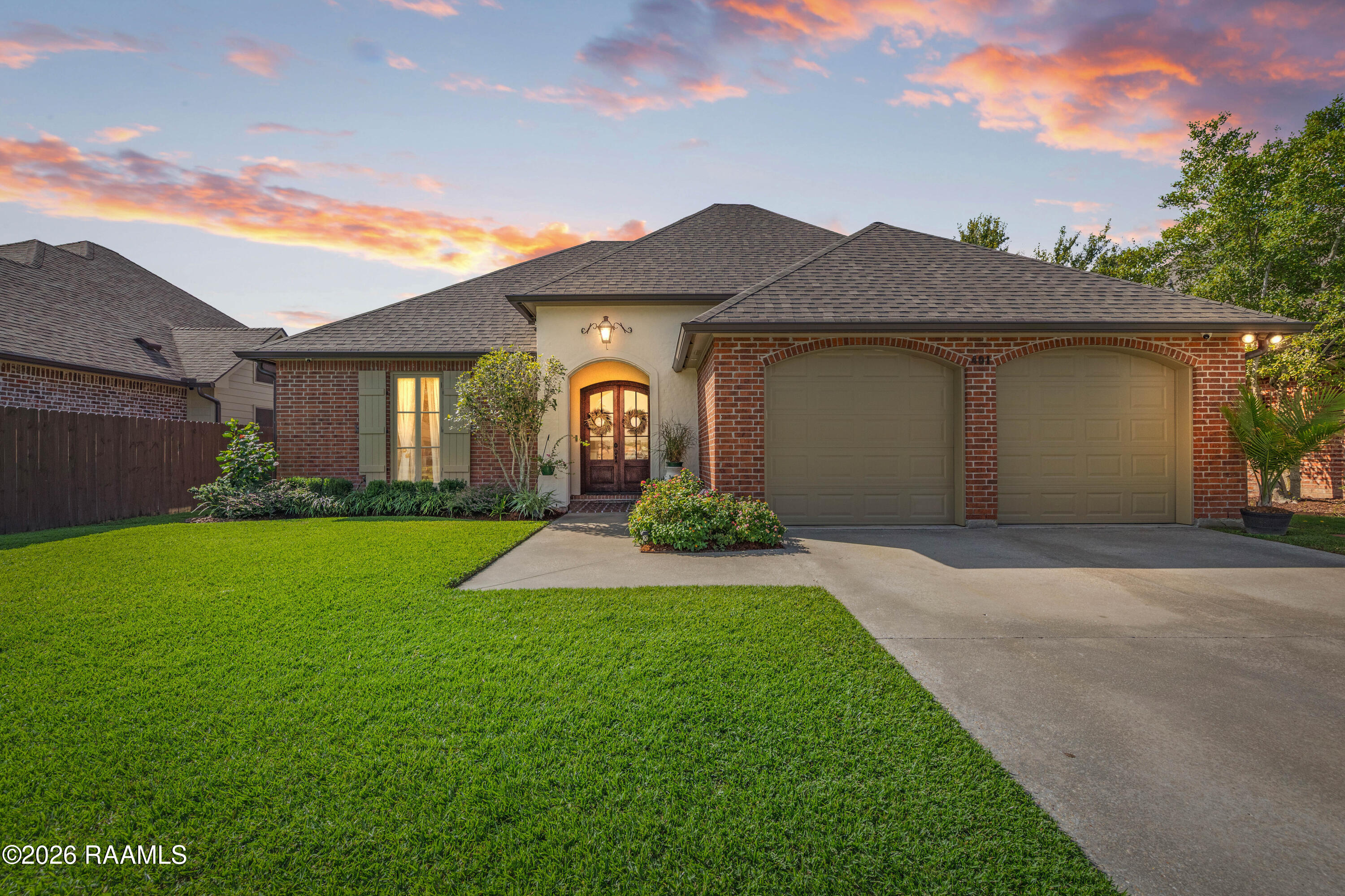 401 Bluebonnet Drive — photo