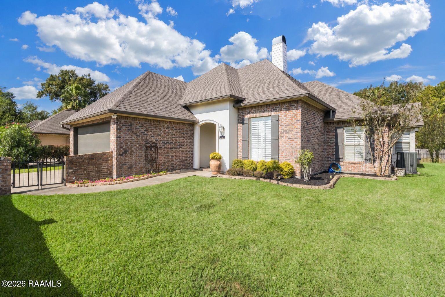 110 Hollow Green Drive — photo