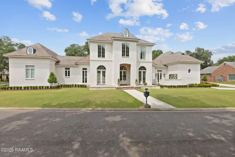 101 Turfway Drive — photo