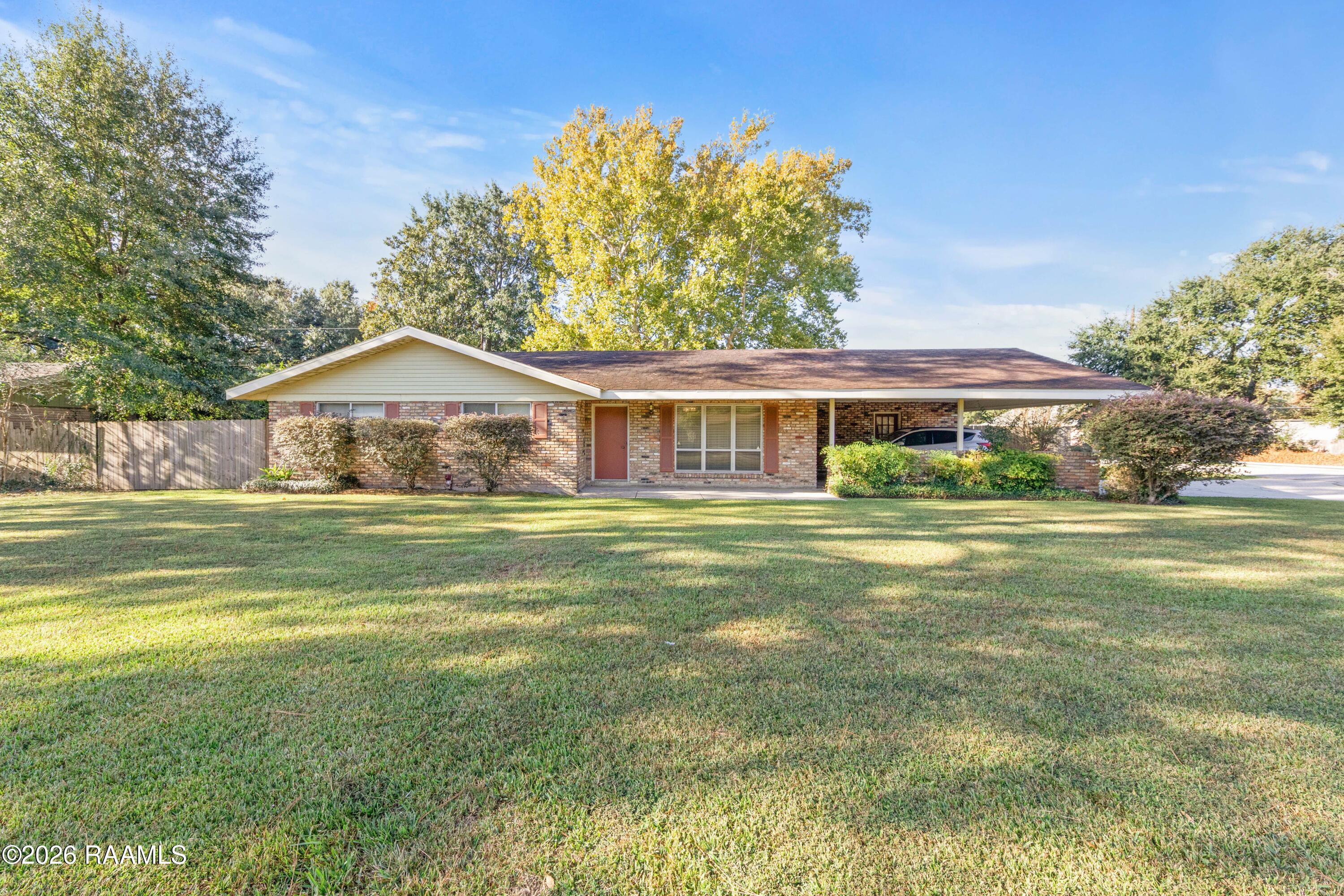 200 Karen Drive — photo