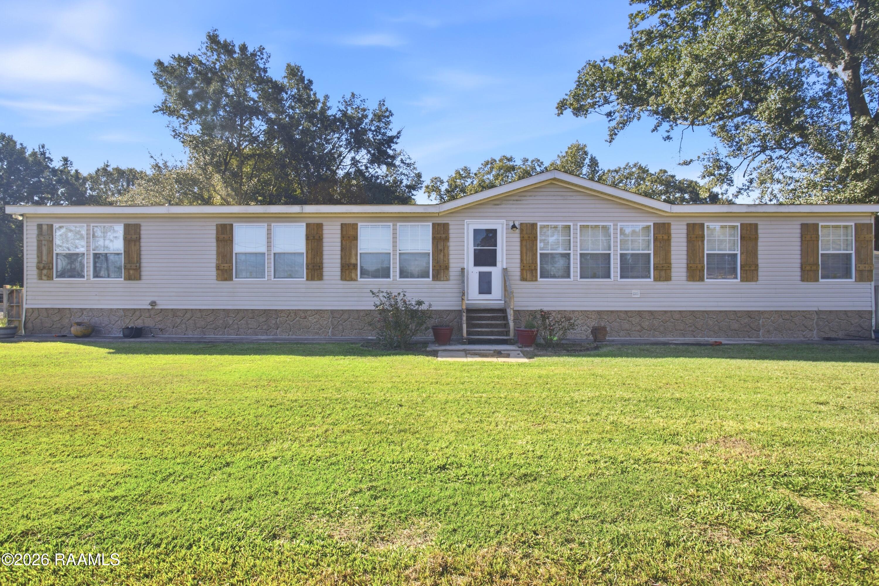 1676 Montgomery Road — photo