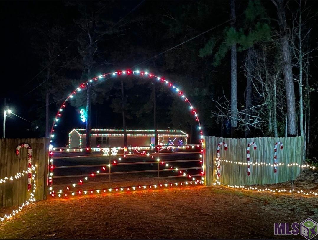 401 Montgomery Road, Summit, MS 39666