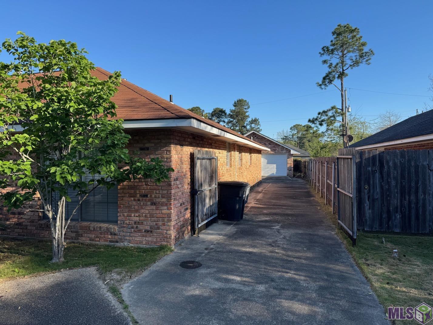 10525 Rondo Avenue, Baton Rouge, LA 70815 — photo 3