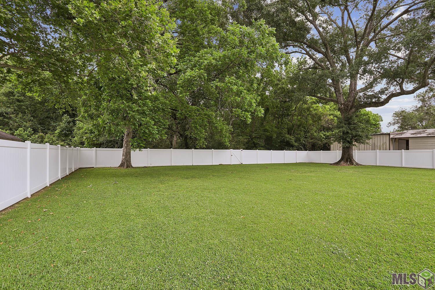 10895 Hooper Road, Baton Rouge, LA 70818 — photo 2