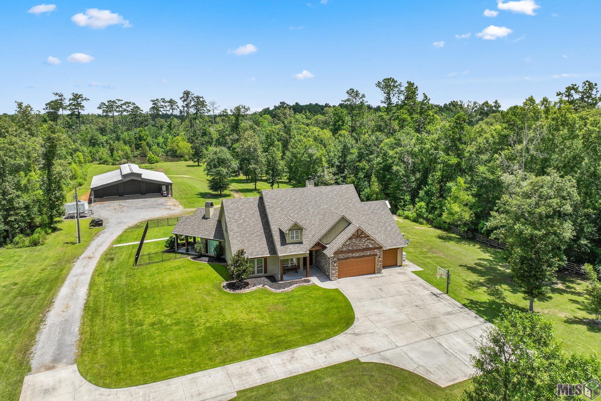 27605 Patterson Road, Springfield, LA 70462 — photo 2