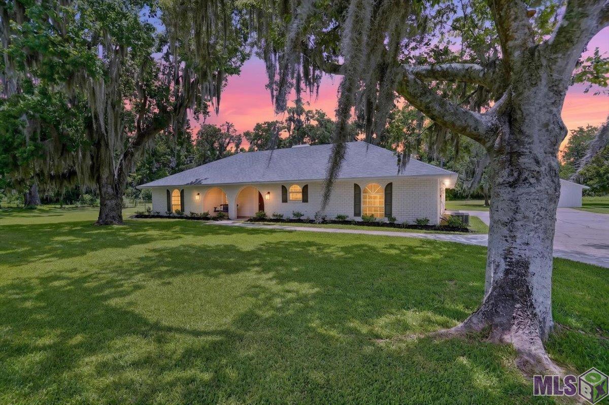10413 Stringer Bridge Road, St. Amant, LA 70774