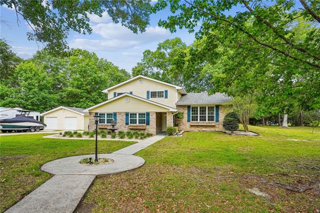 804 Bobolink Court — photo