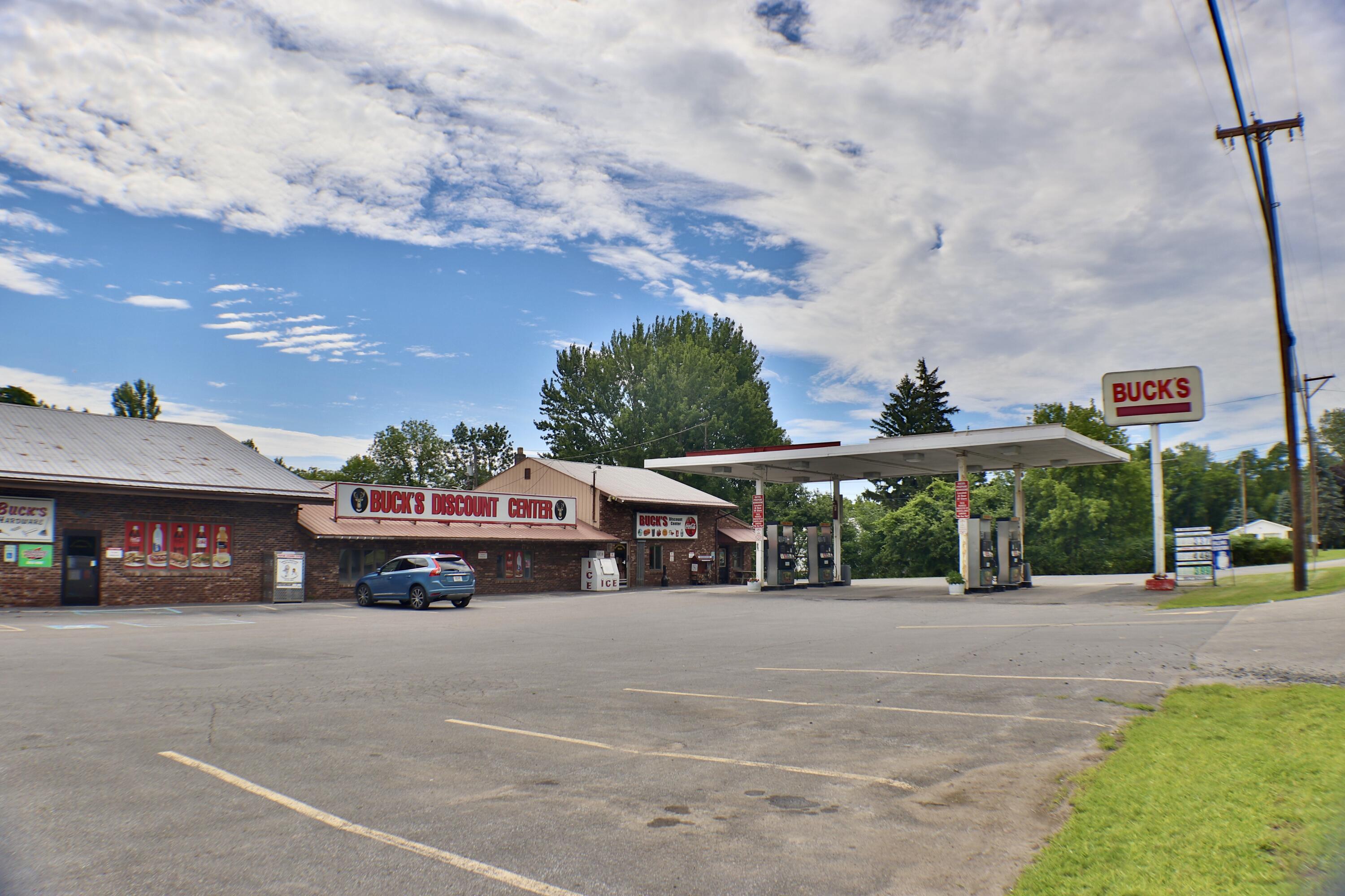 6114 Route 22 — photo