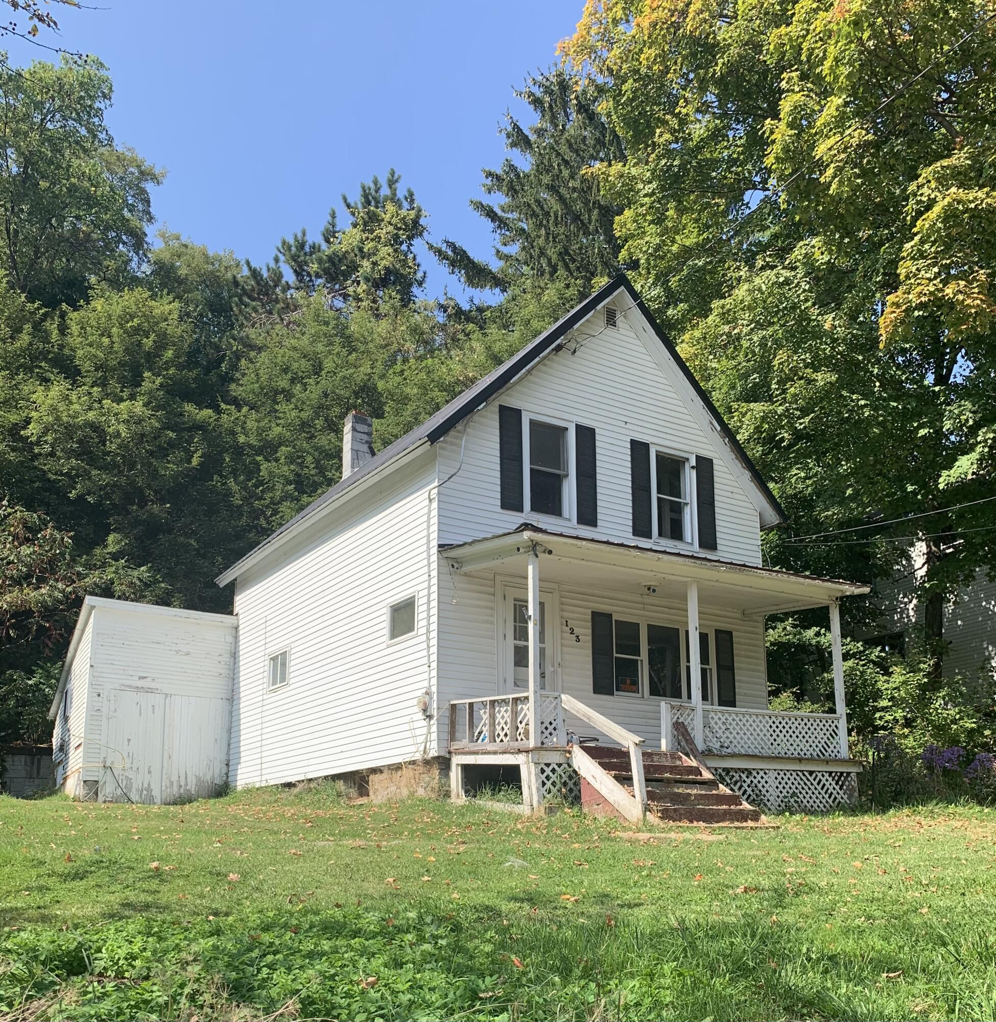 123 Duane Street — photo