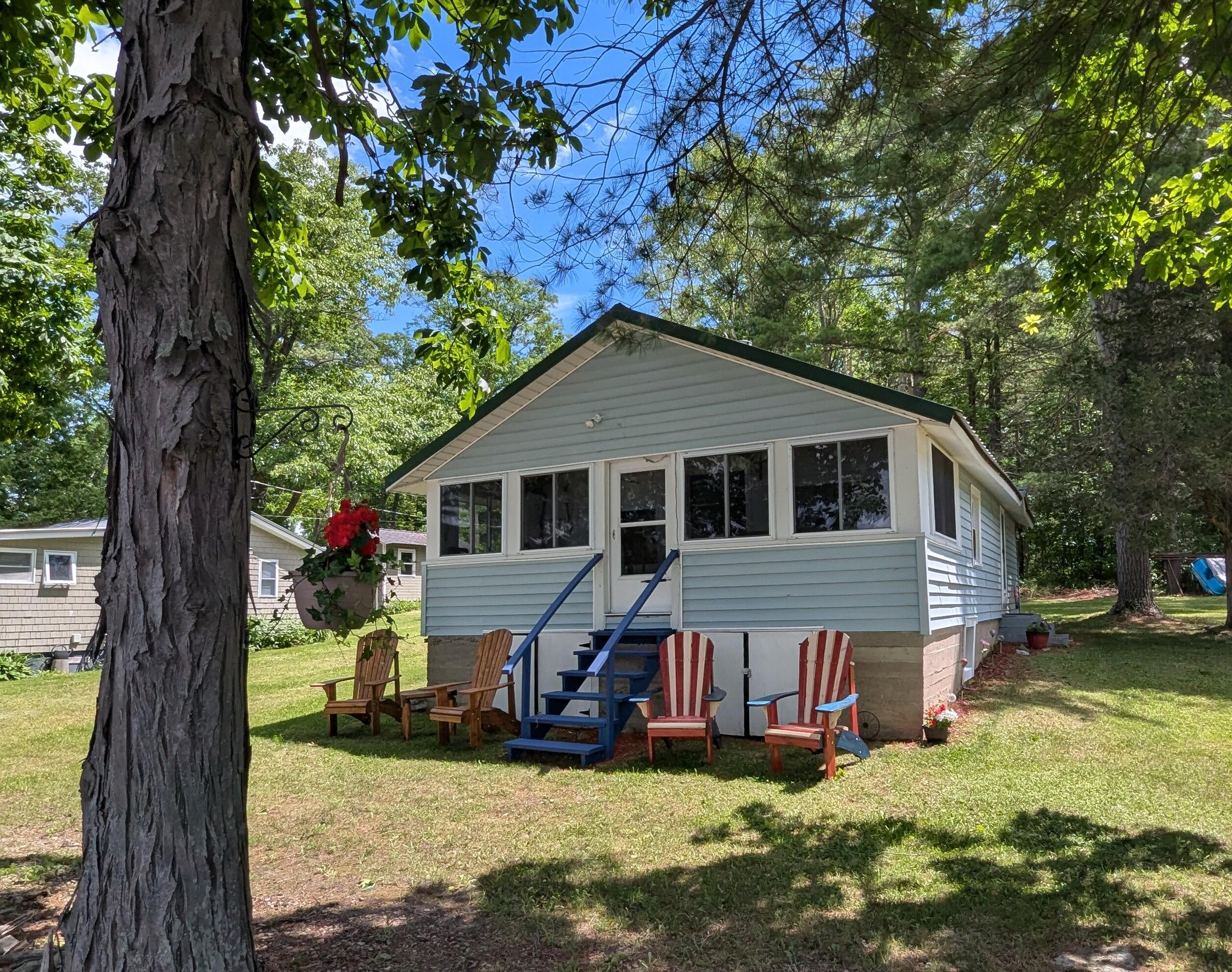 241 Corlear Drive — photo