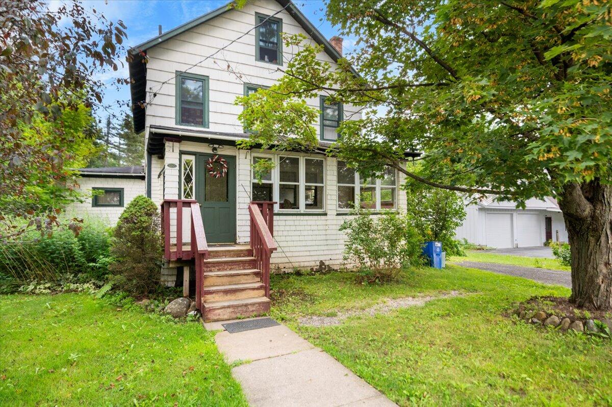 6262 State Route 30 — photo