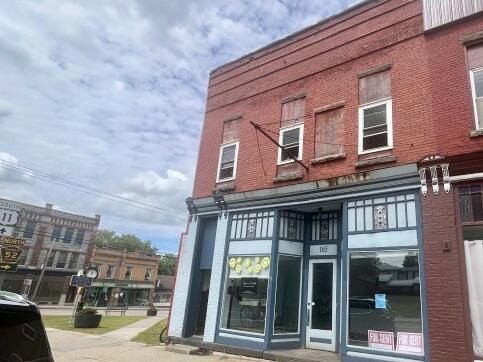 165 E Main Street — photo