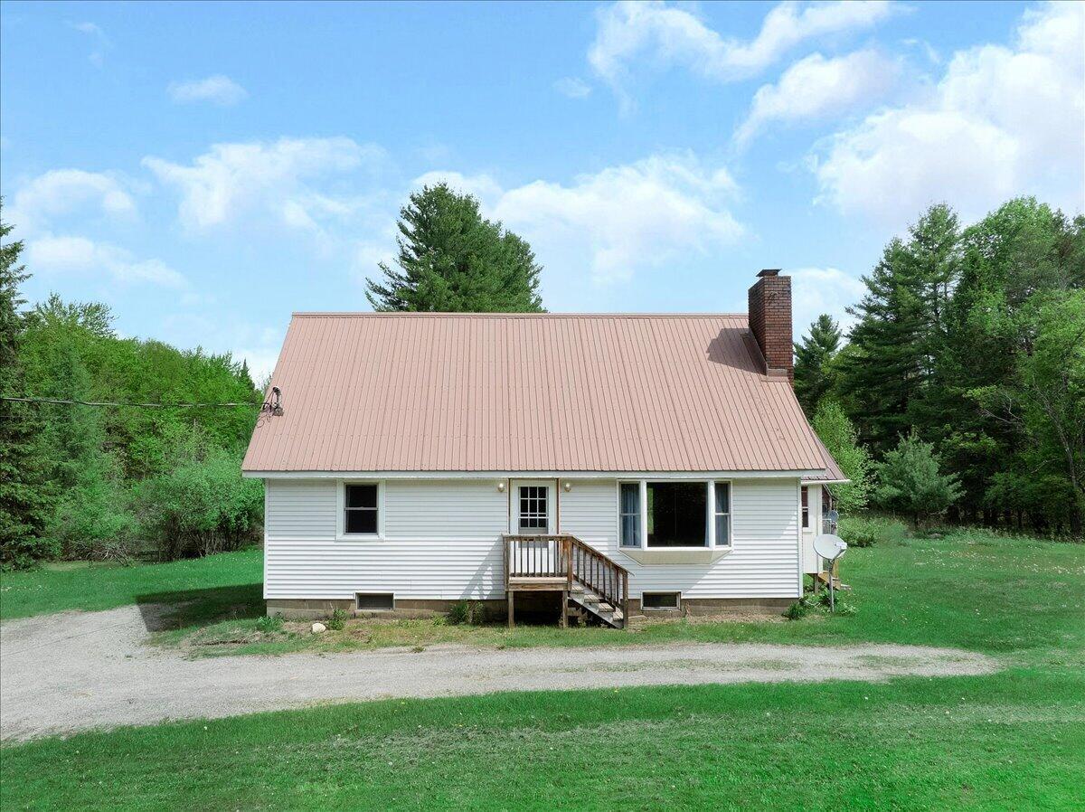 172 Pratt Rd — photo