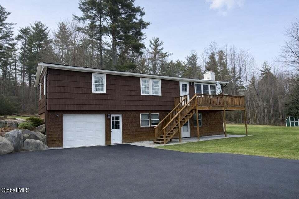 11 Continental Drive — photo