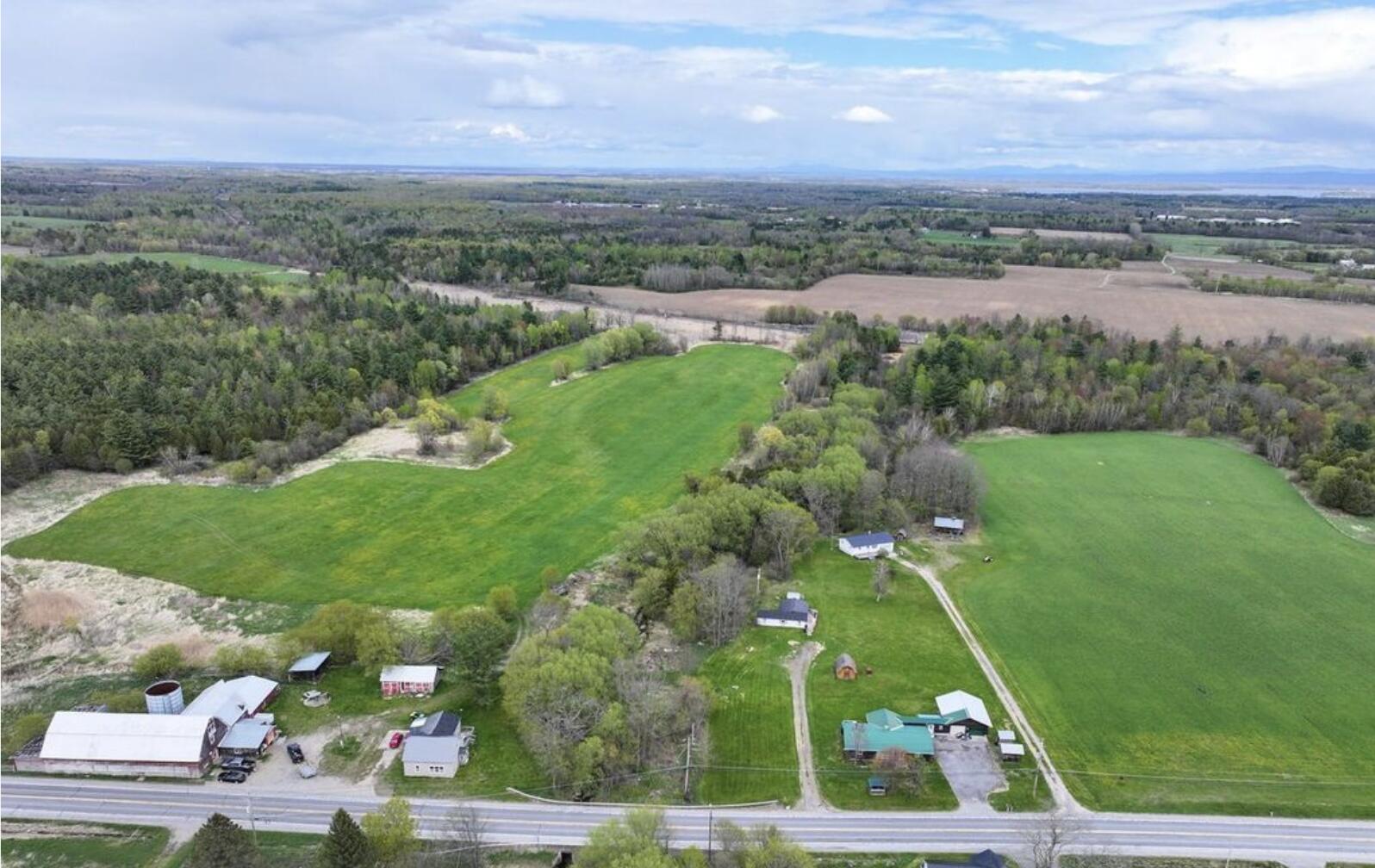 7830 Route 22 — photo