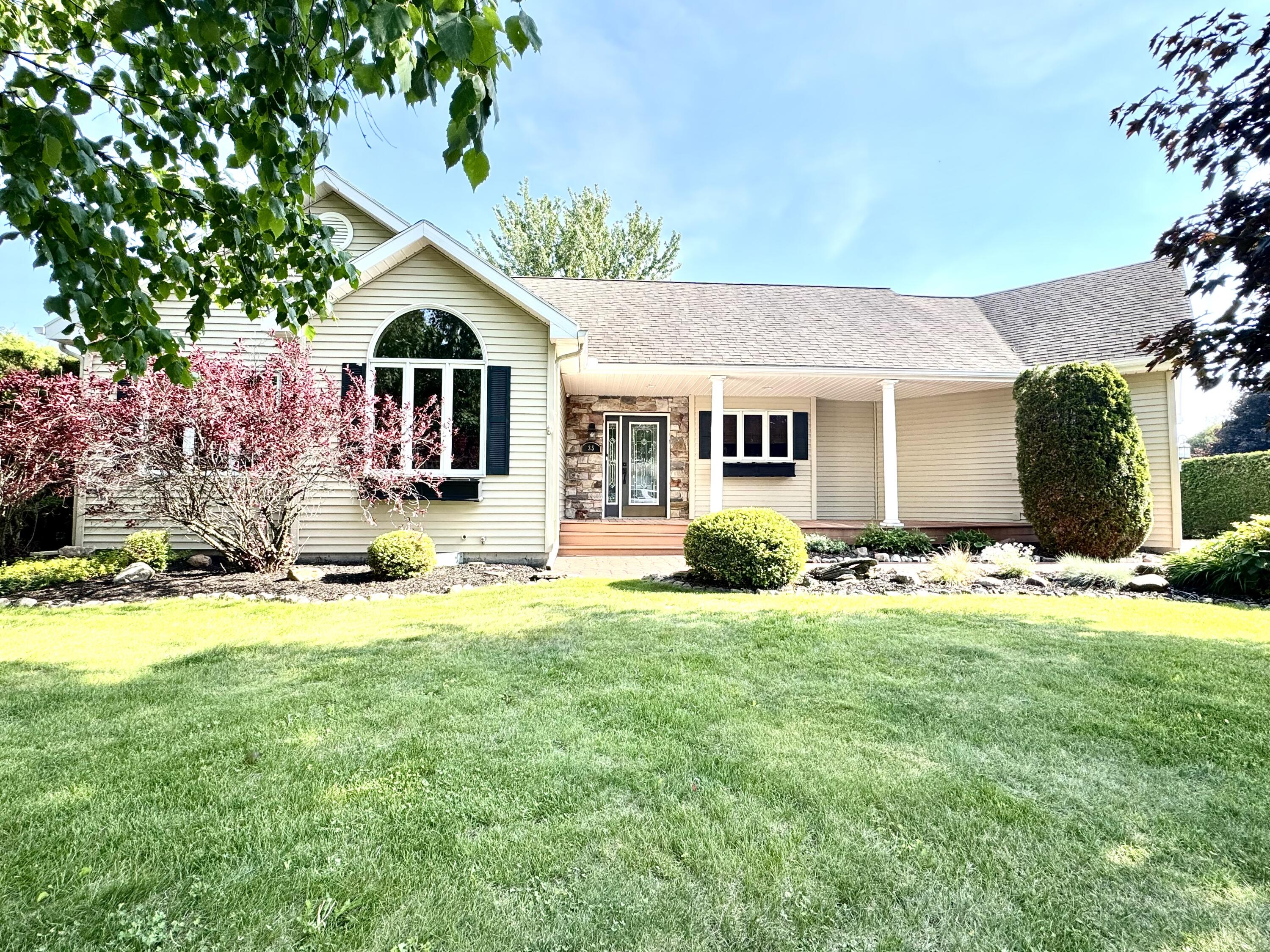 35 Smith Street, Rouses Point, NY 12979