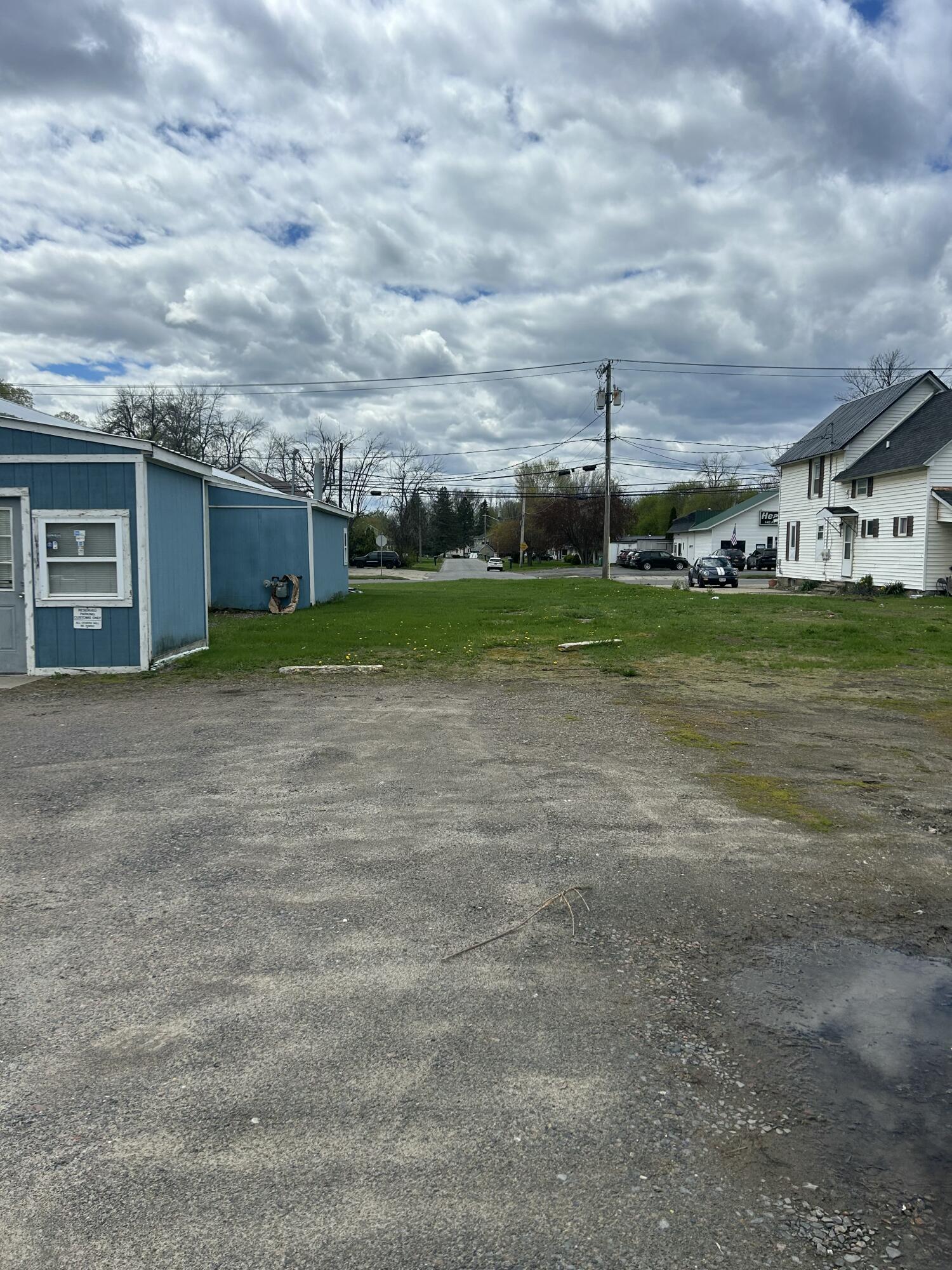 395 Main Street — photo