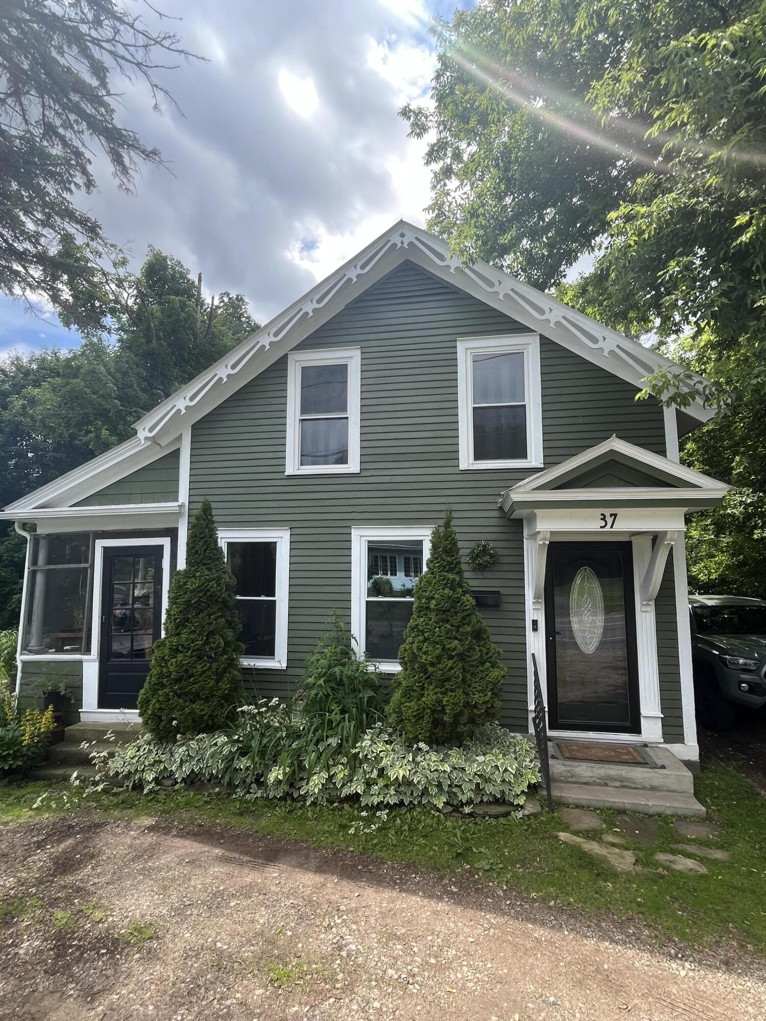 37 W Church Street — photo