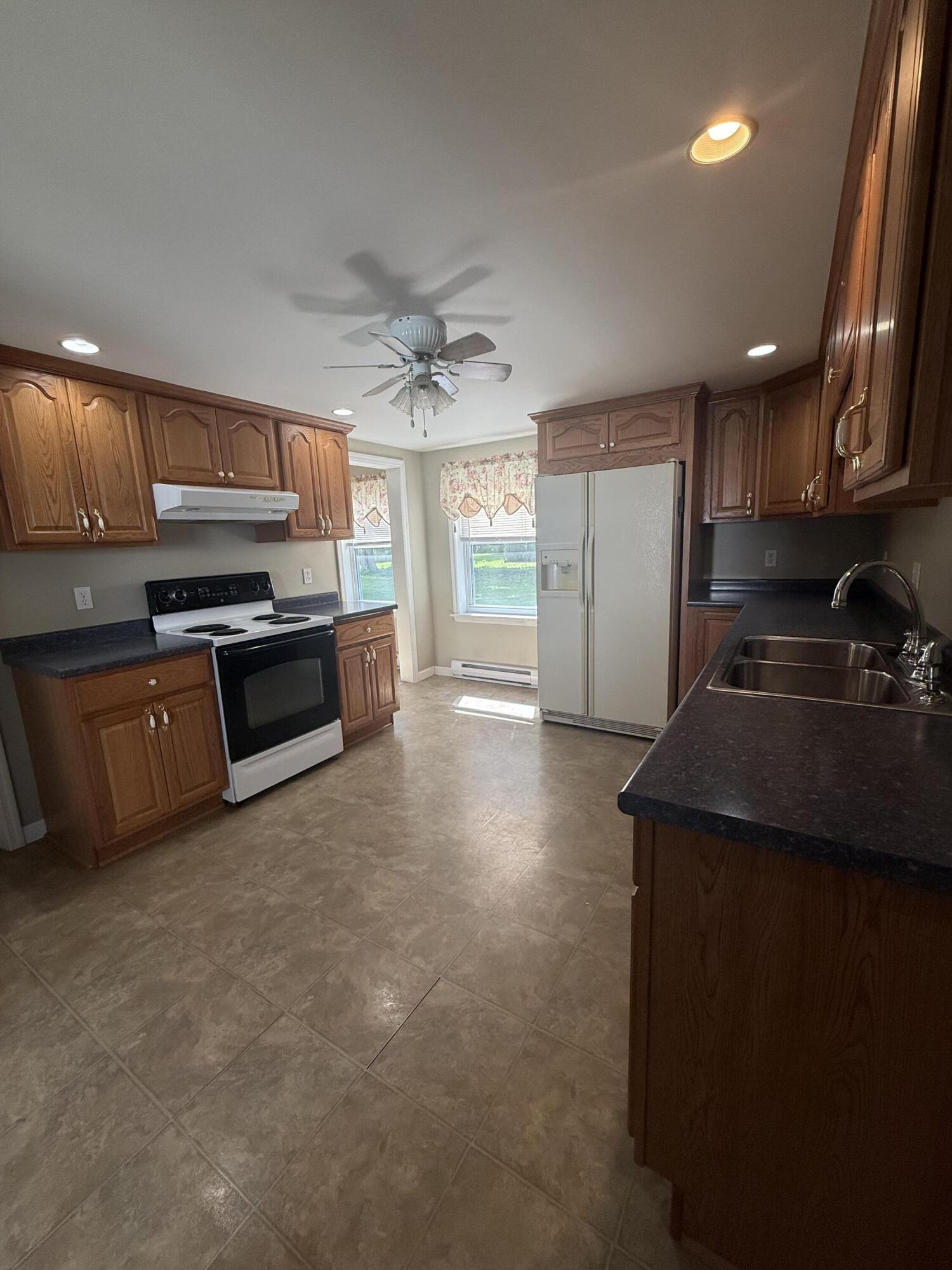 81 State Street, Rouses Point, NY 12979 — photo 3