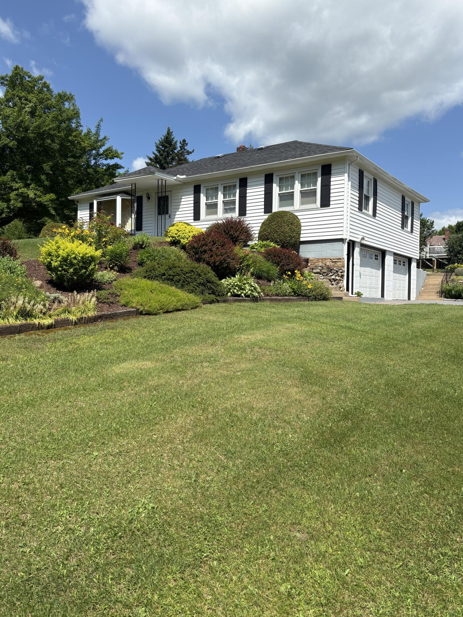30 Gen R Parker Avenue — photo