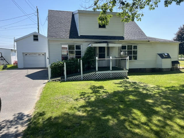 3 Chantecler Court — photo