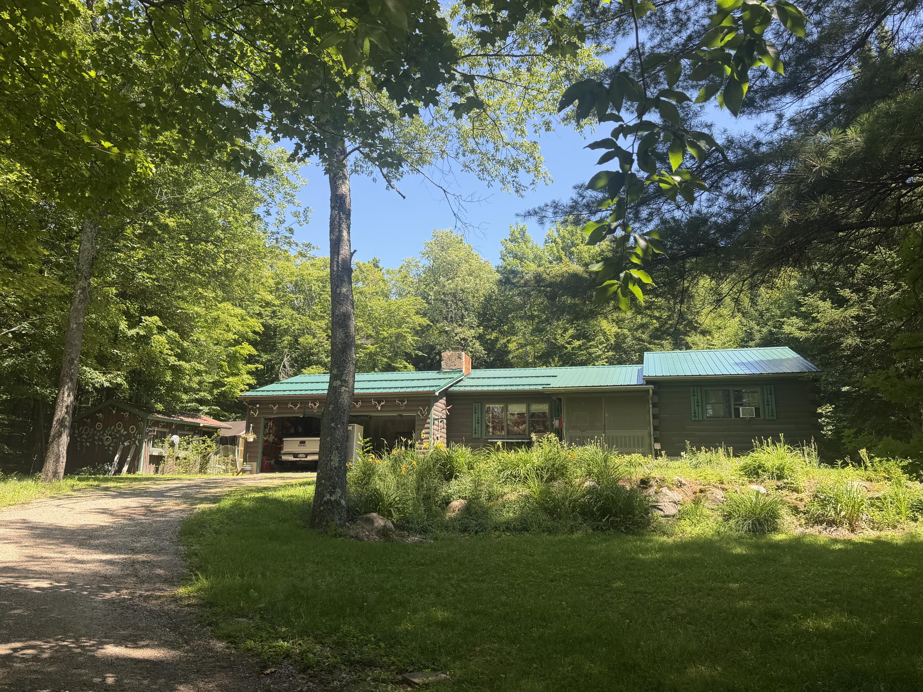 6 Paradise Road — photo