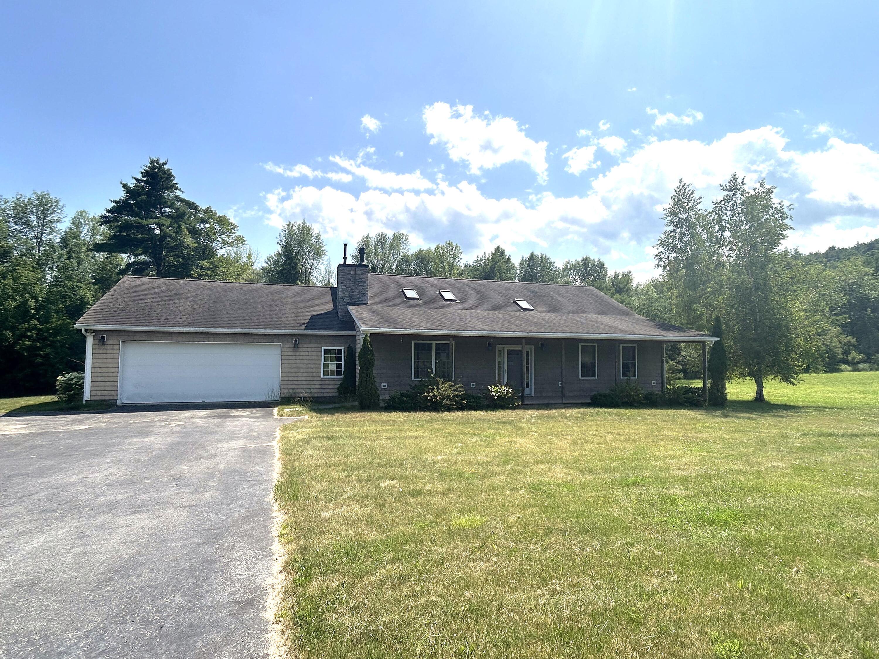 326 Bay Lane — photo