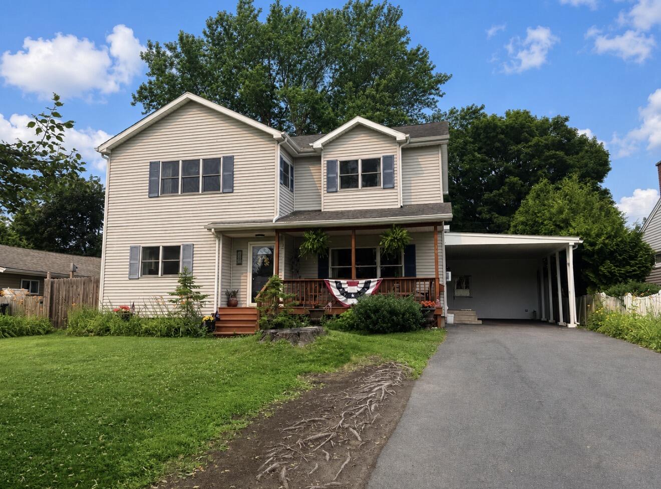16 Ollivetti Place — photo